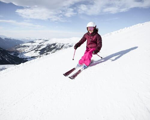 Cum să reziști mai bine la frig atunci când mergi la schi 