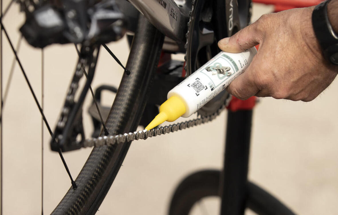 Bike Maintenance Tips: Taking Proper Care of Your Bicycle Chain - Lubricate