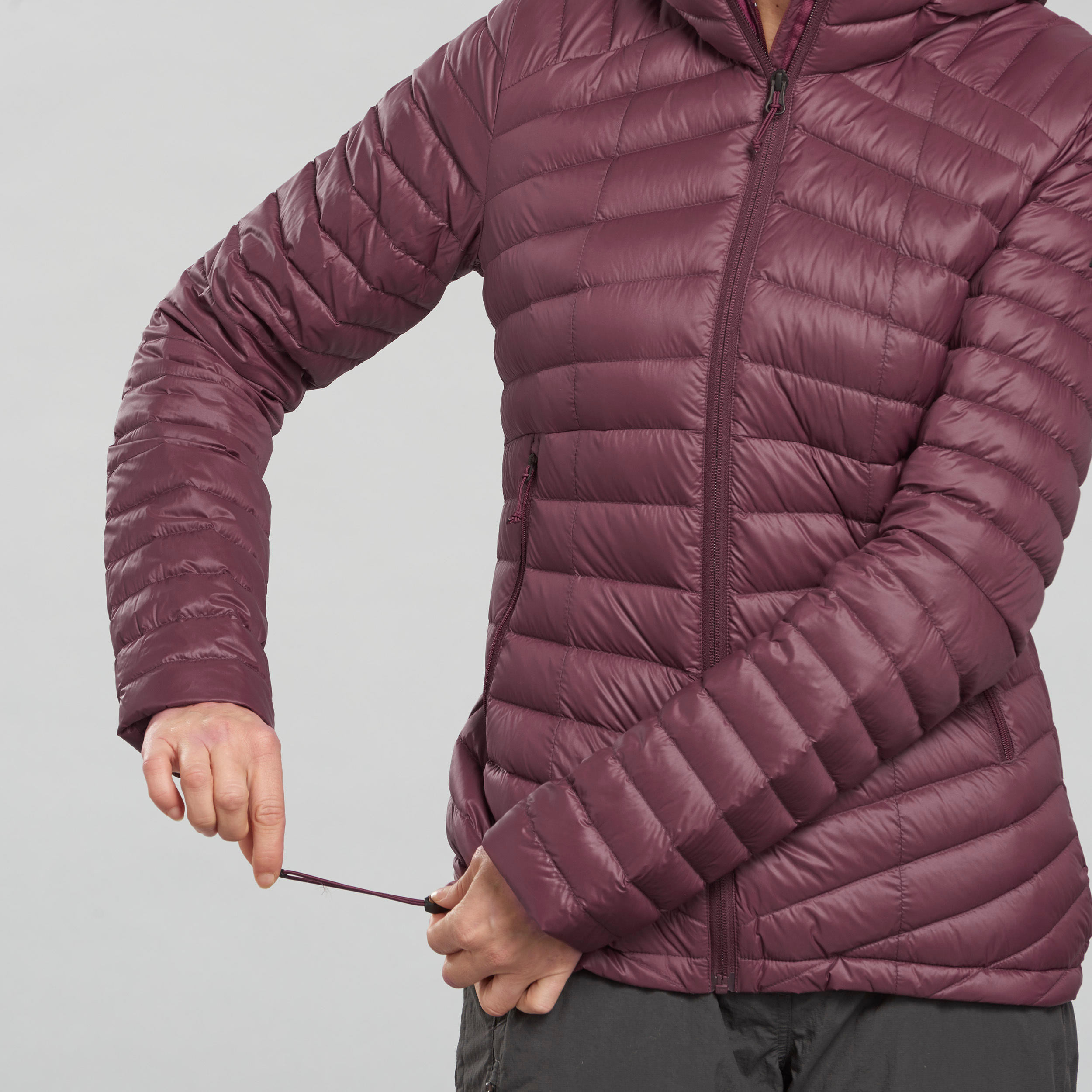 Women’s Hiking Down Jacket MT 100 Burgundy Deep chocolate truffle‎ Forclaz Decathlon