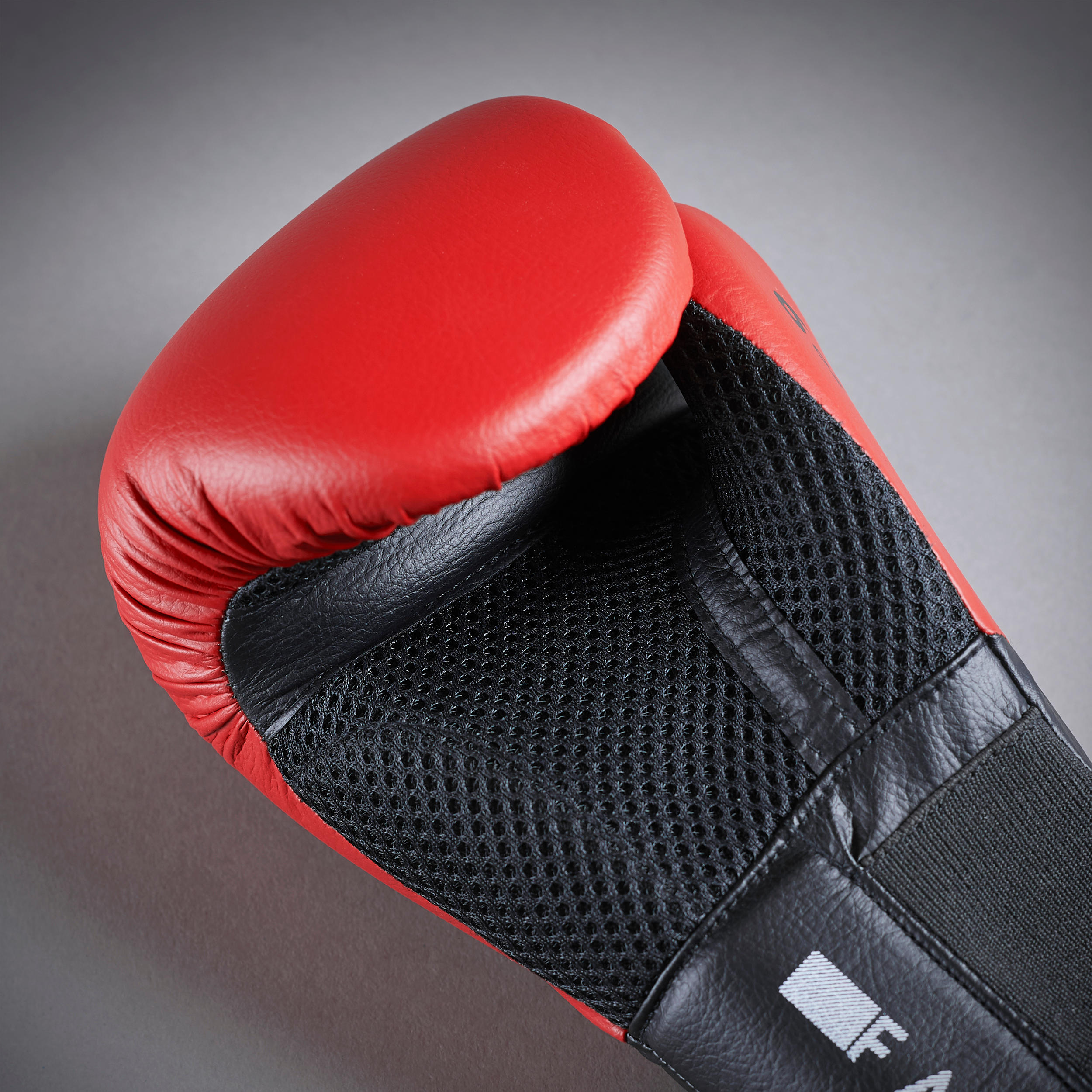 GANTS DE BOXE 100 JR ROUGES - OUTSHOCK