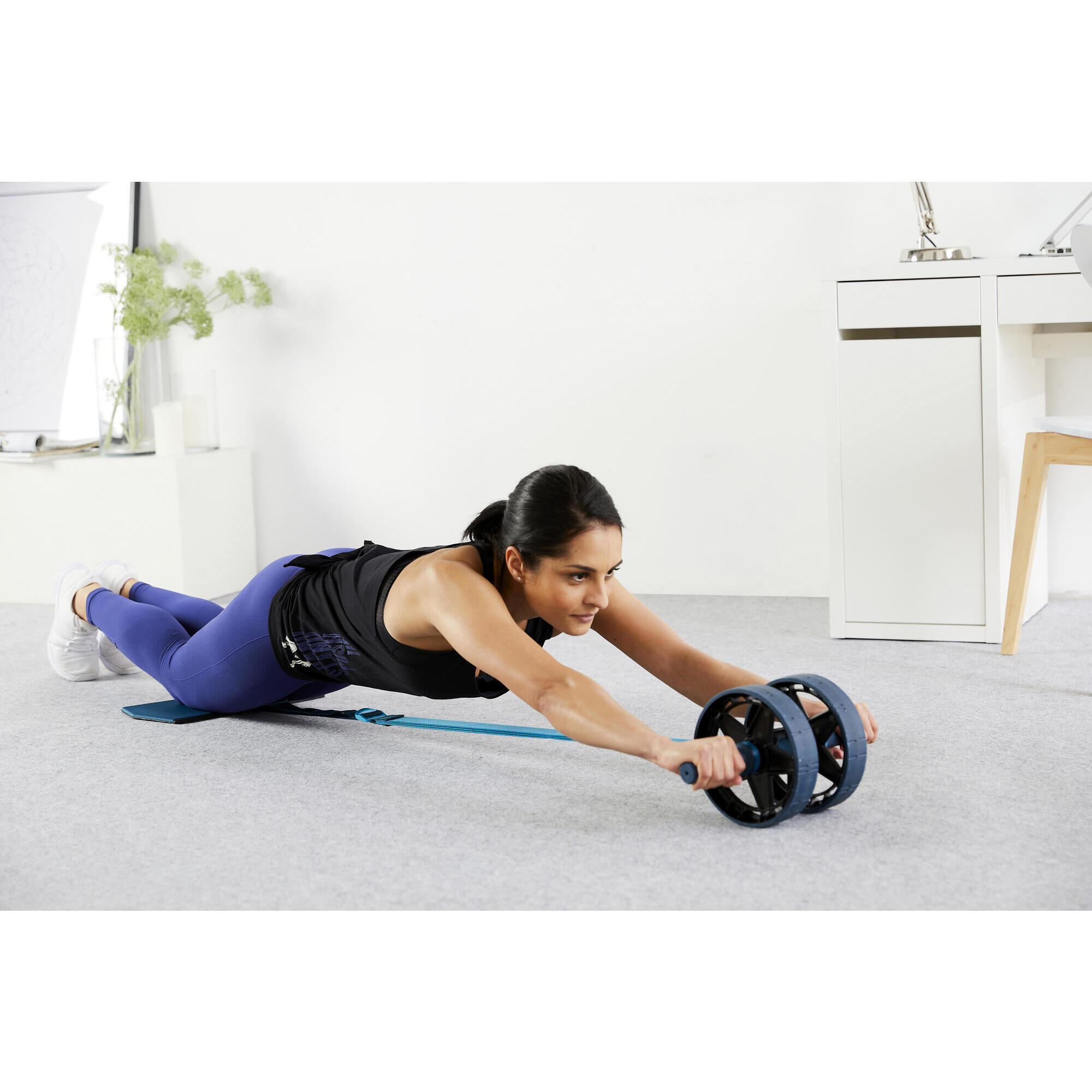 Squatz Digital Ab Roller Wheel - Ultra Wide Ab Wheel with Pilates Mat, for  Abdominal and Core Strength Training with Exercise Program, With Rubber