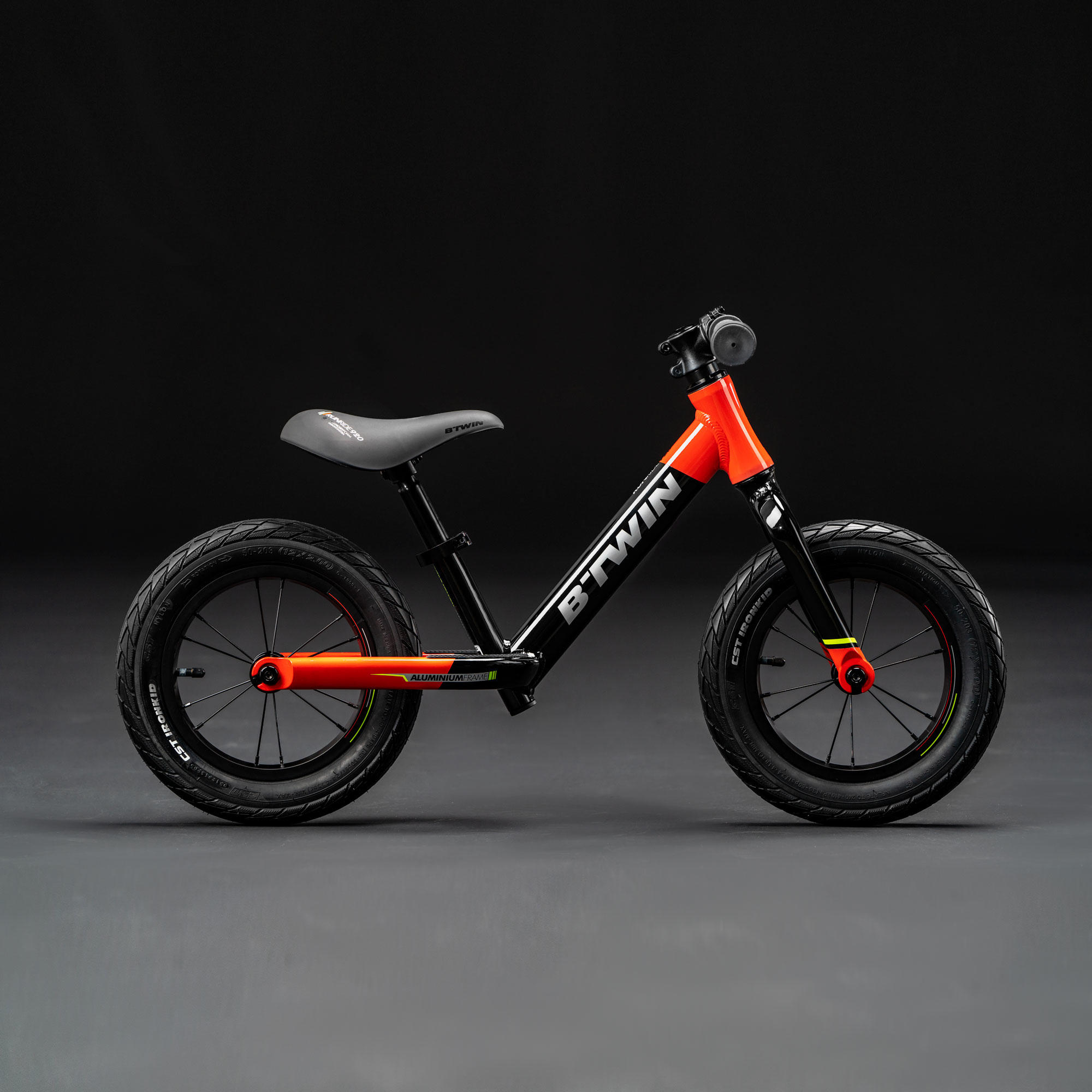 Decathlon balance bikes hotsell