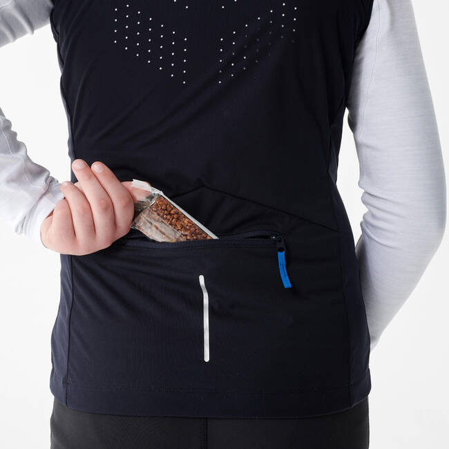 DĚTSKÁ VESTA NA BĚŽKY 500 TMAVĚ MODRÁ INOVIK Decathlon