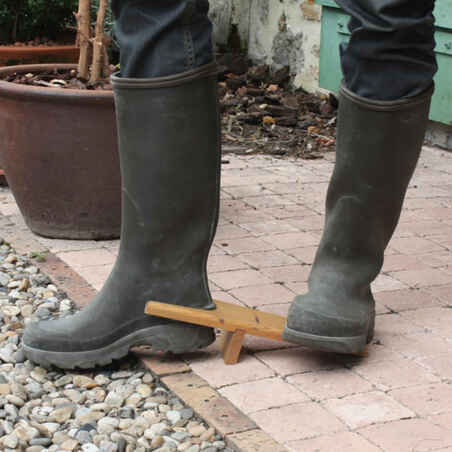 Wooden Boot Remover - Brown