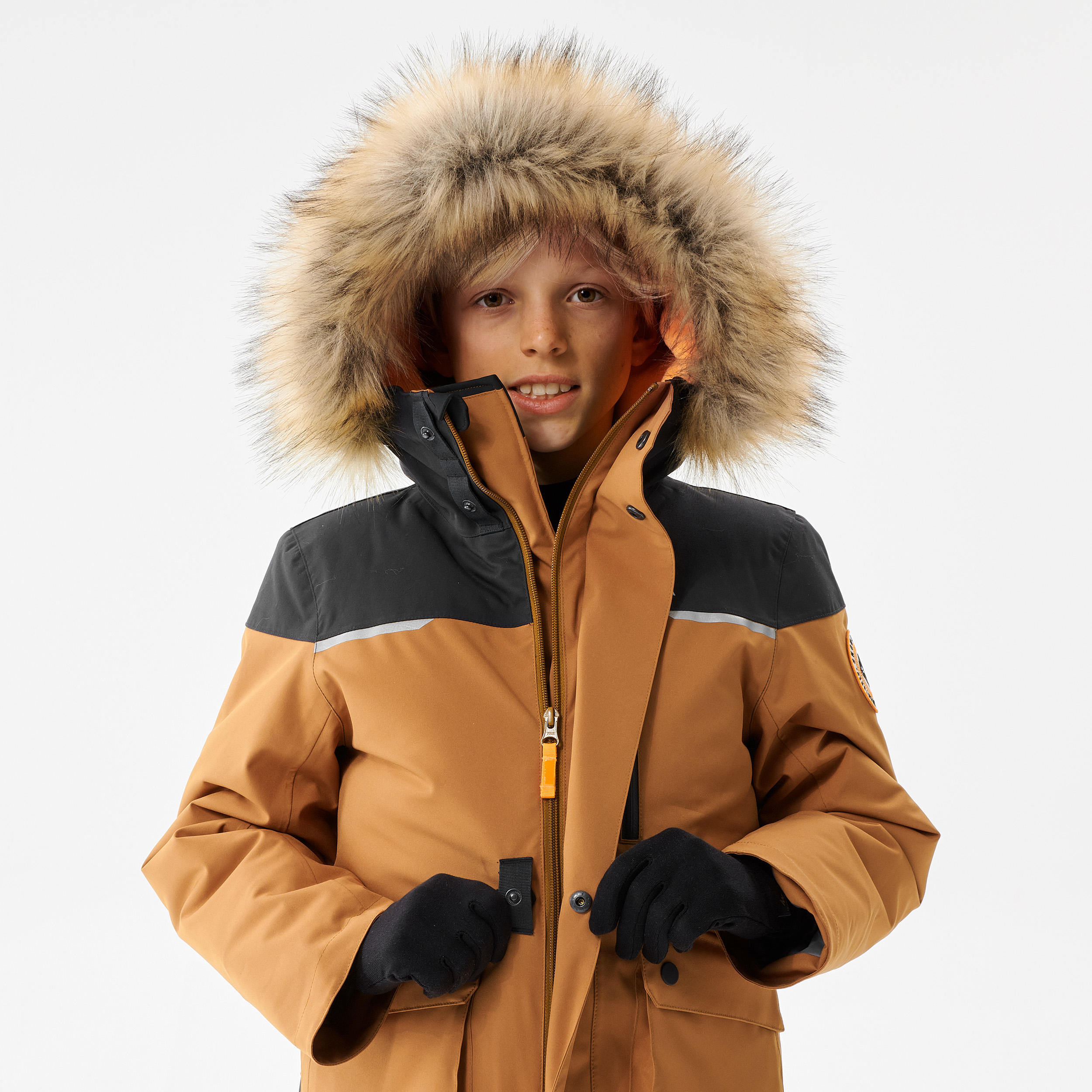QUECHUA Hrejivá a nepremokavá turistická bunda SH500 U-Warm pre deti od 7 do 15 rokov 12-13 r (151-160 cm) · záber 5
