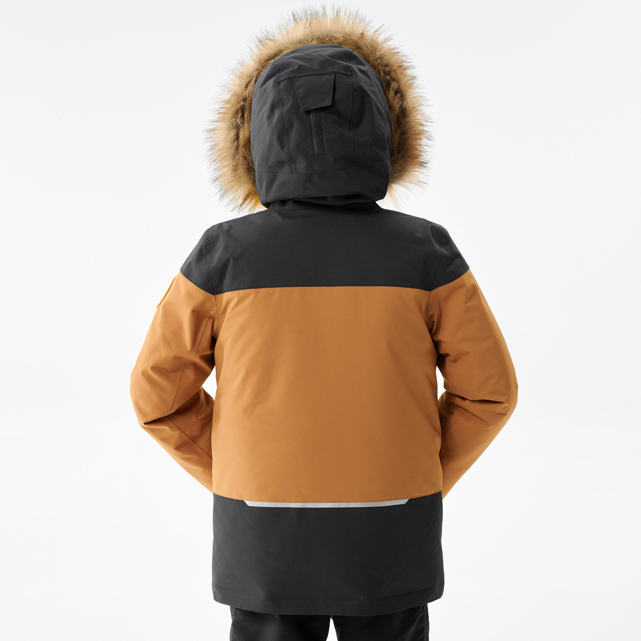 QUECHUA Hrejivá a nepremokavá turistická bunda SH500 U-Warm pre deti od 7 do 15 rokov 12-13 r (151-160 cm) · záber 6