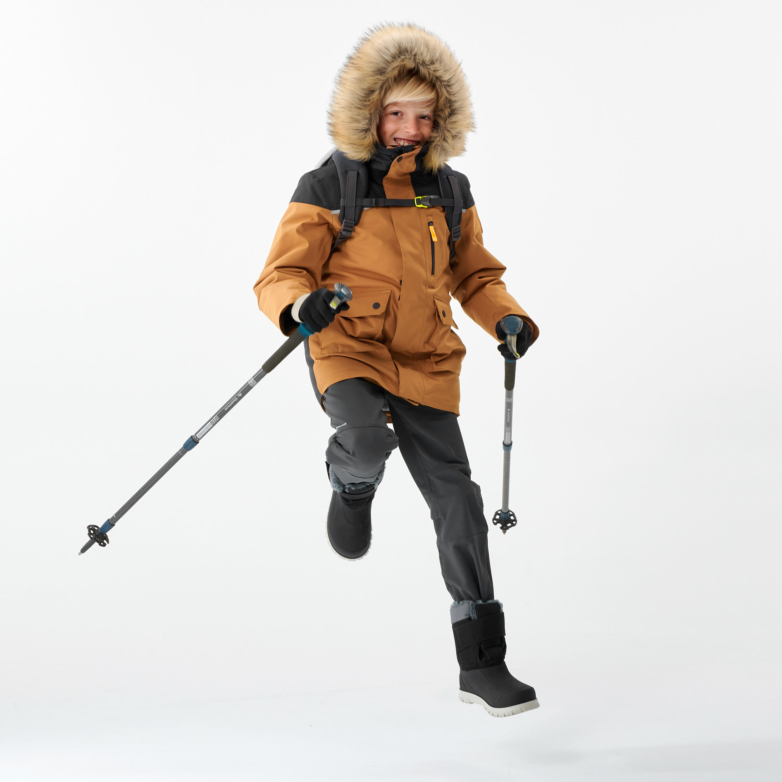 QUECHUA Hrejivá a nepremokavá turistická bunda SH500 U-Warm pre deti od 7 do 15 rokov 12-13 r (151-160 cm) · záber 3