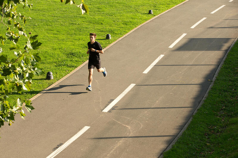 Twarz biegacza (runner's face) – czy bieganie postarza twarz? 