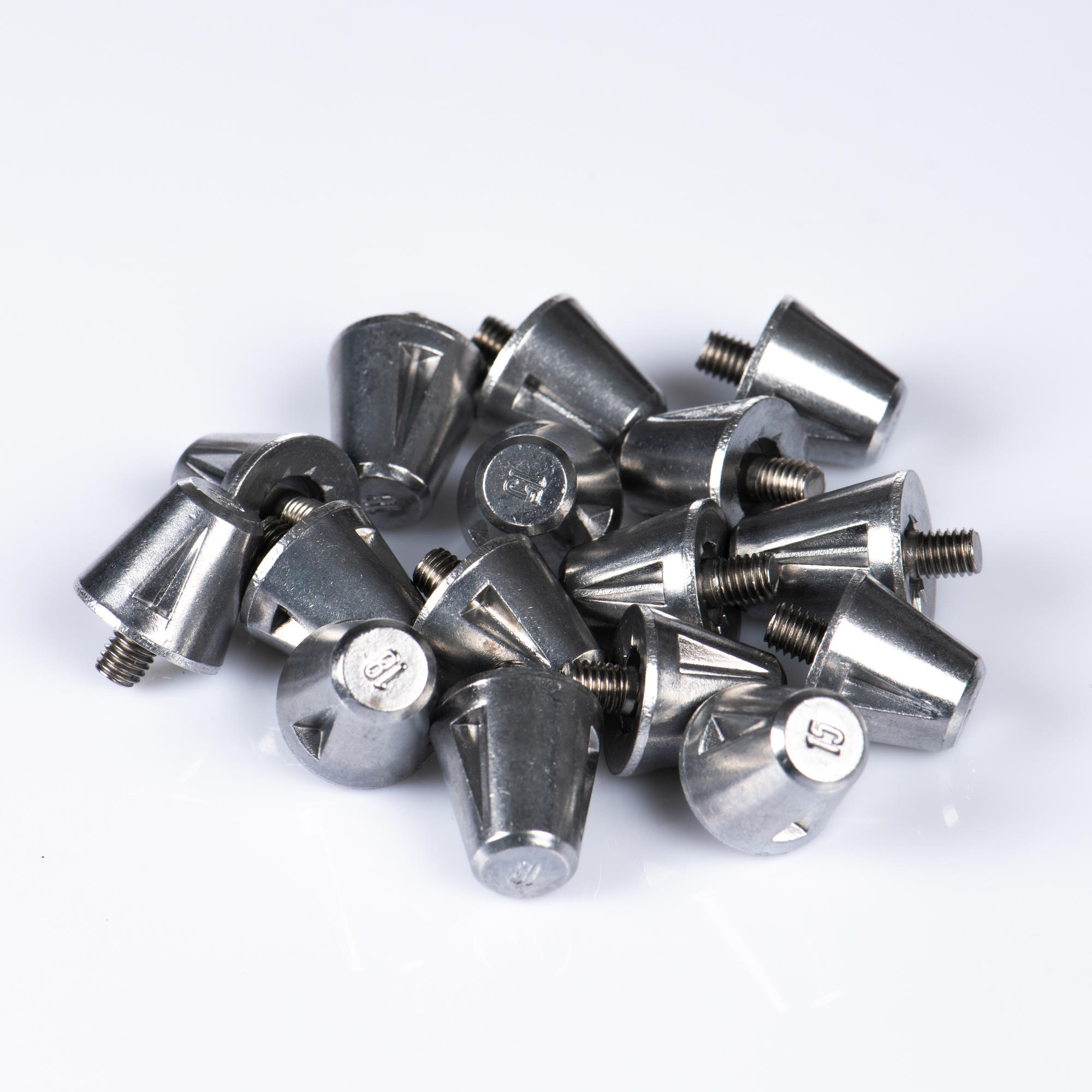 SCREW-IN ALUMINIUM RUGBY CLEATS 15/18 MM