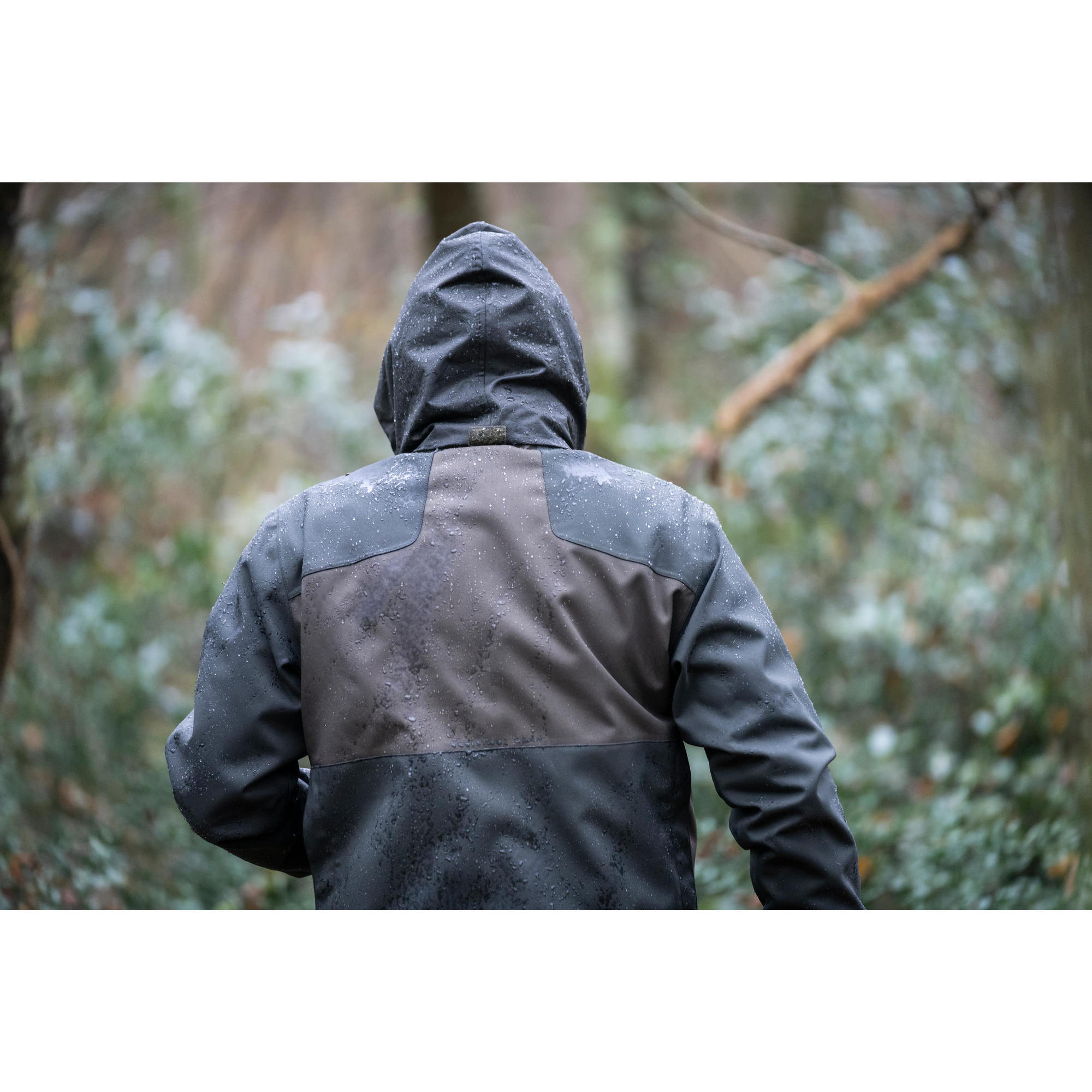 Hard-wearing, waterproof Supertrack green 100 hunting jacket