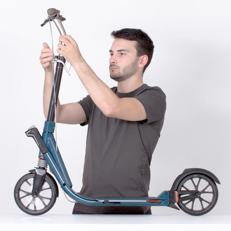 Scooter and Electric Scooter Assembly