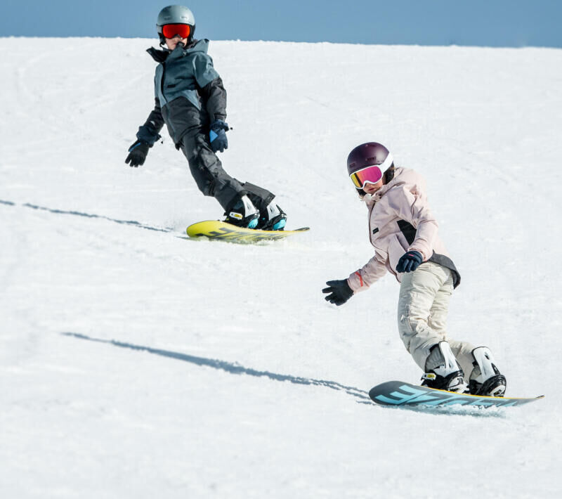 Comment faire débuter le snowboard à son enfant ? 