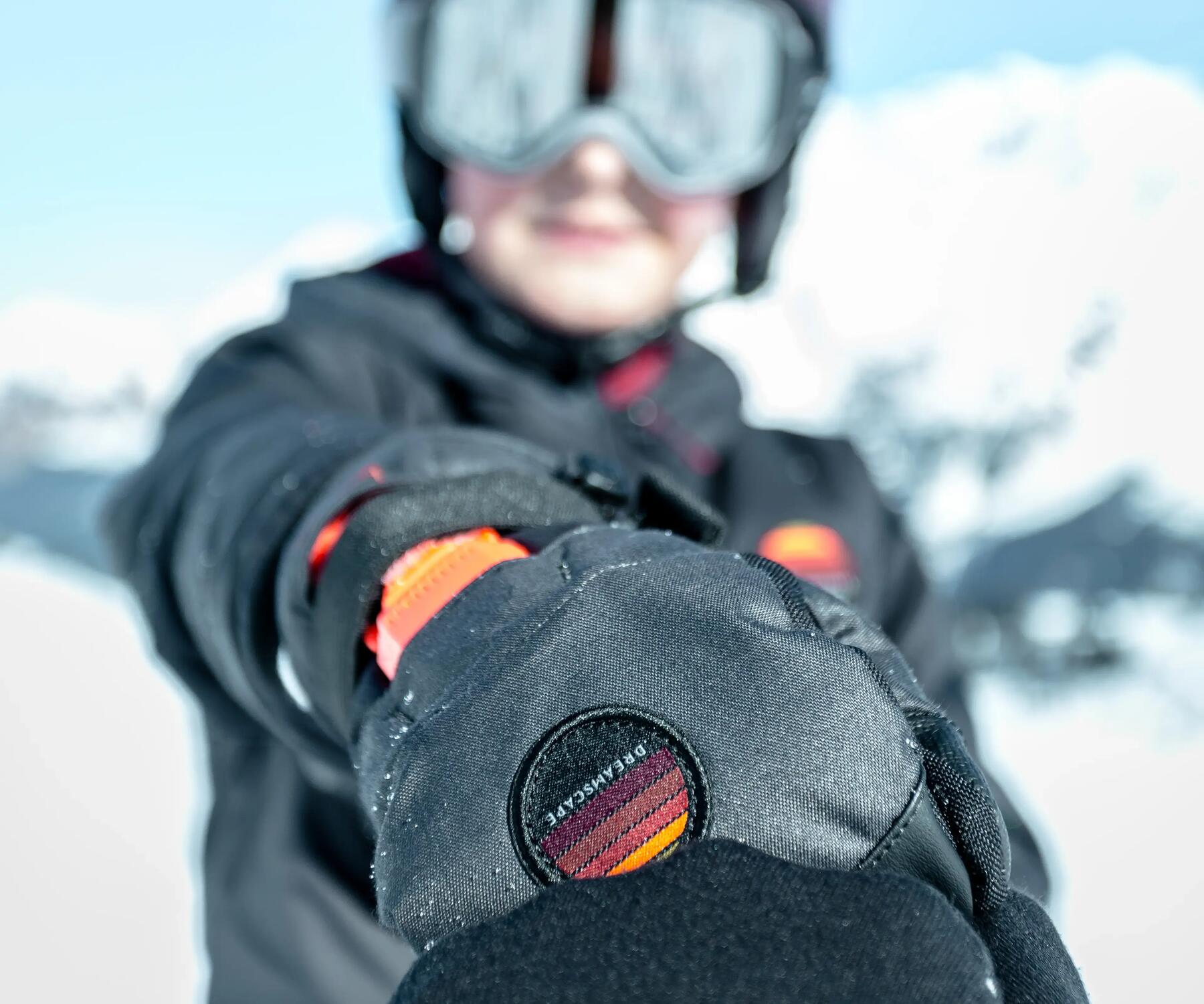 Skifahrer mit Handschuhen