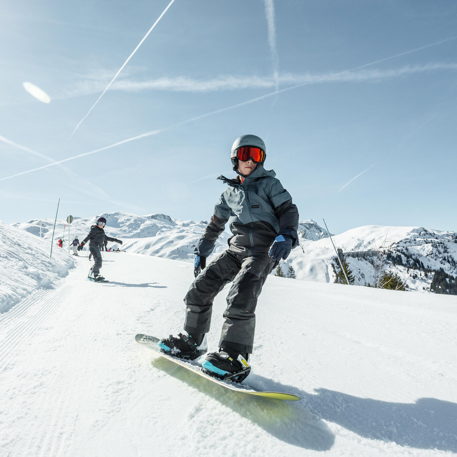 7 tips for having a great ski holiday with teenagers