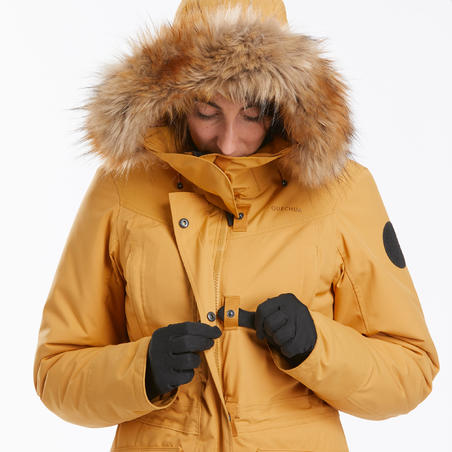 Куртка жіноча SH500 U-Warm для туризму, водонепроникна – Гірчична