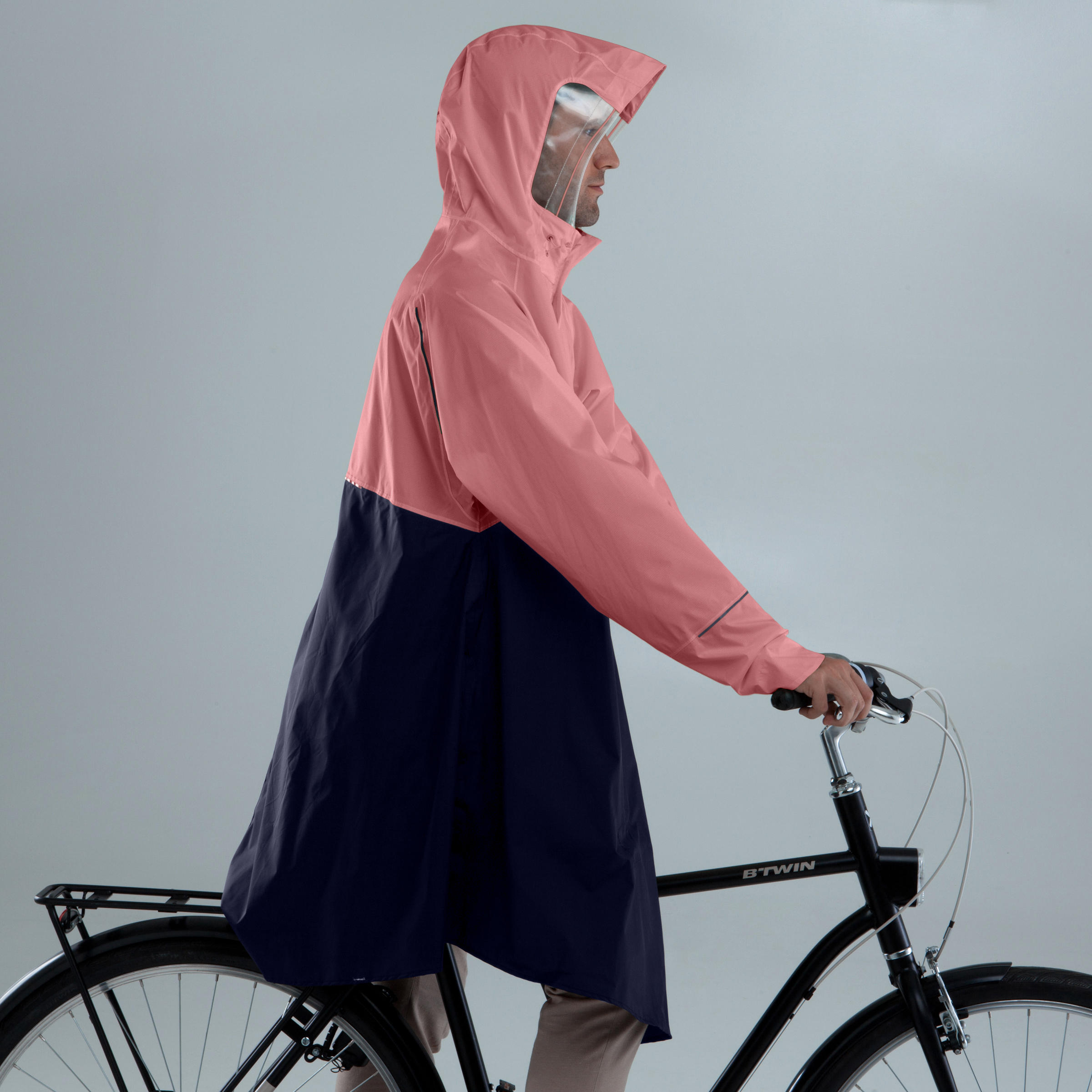Cycling Rain Poncho 900 - Pink/Navy Blue 2/10