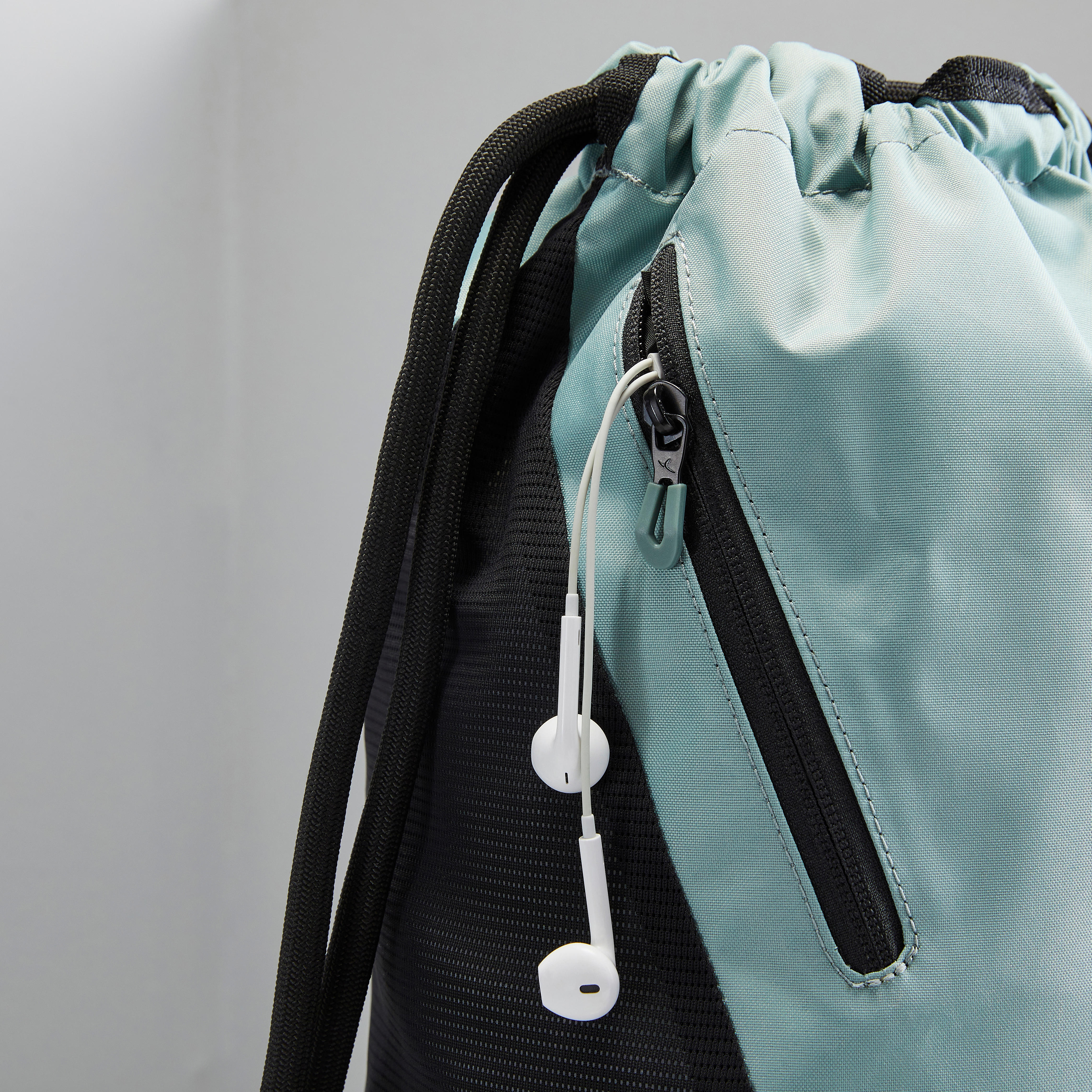 decathlon 15l backpack