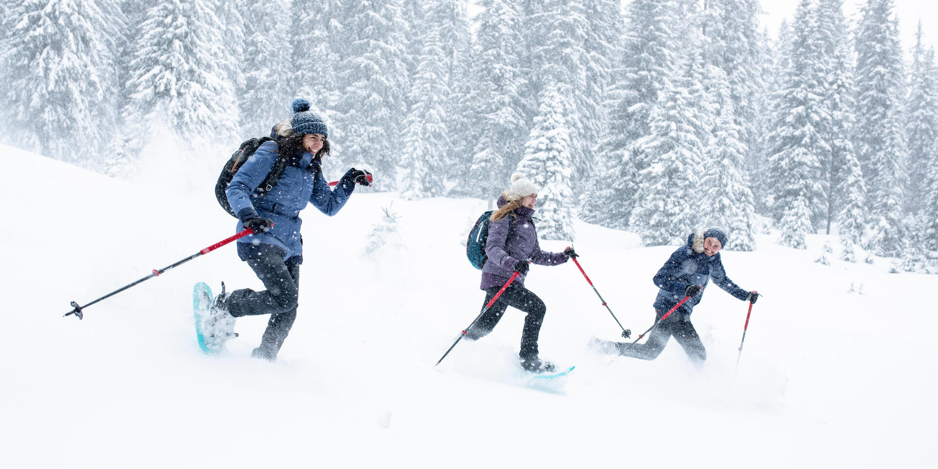 Hiking on snow: high or low boots?