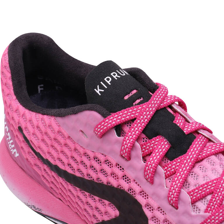 Sepatu Lari Kiprun Ultralight Wanita - pink