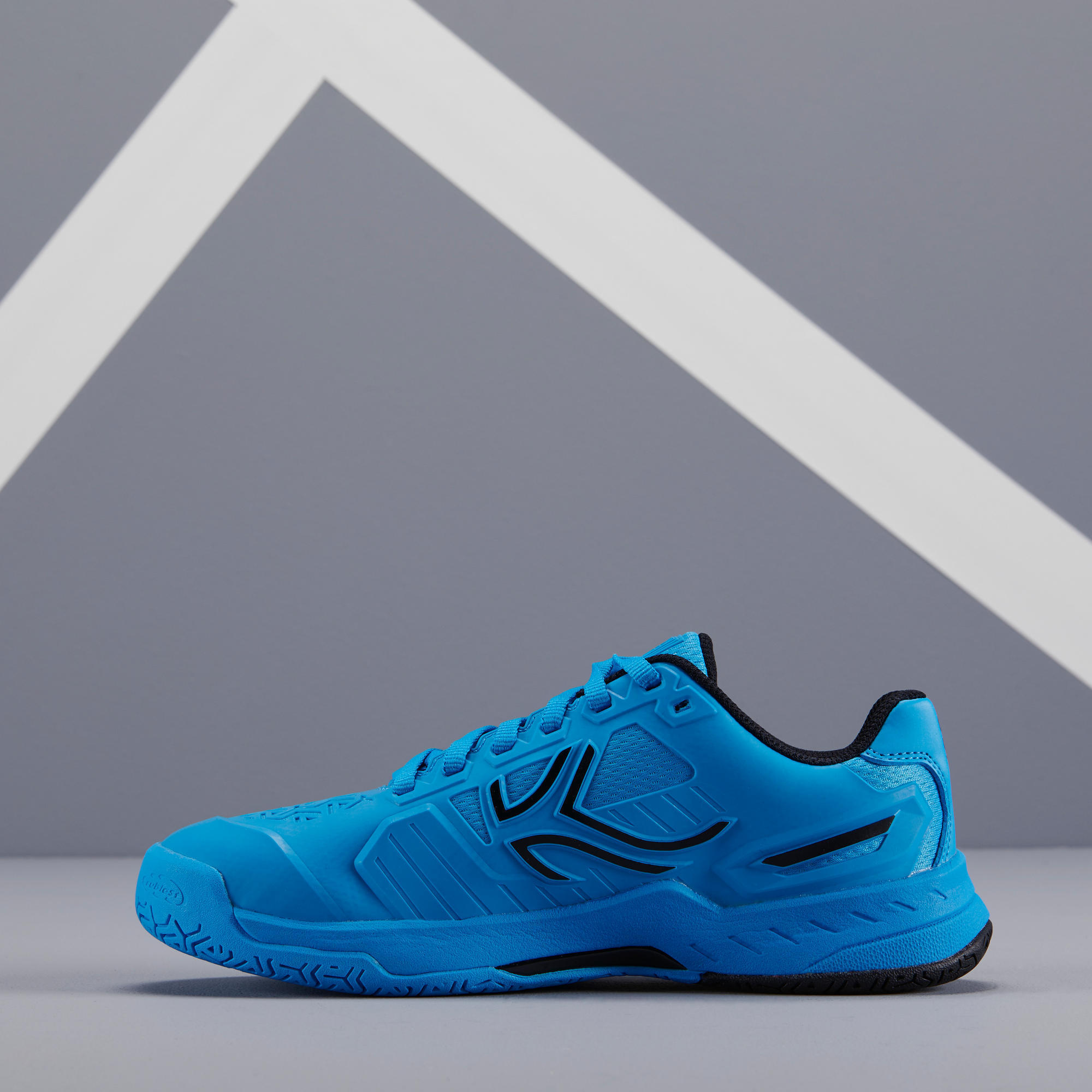 aqua tennis shoes