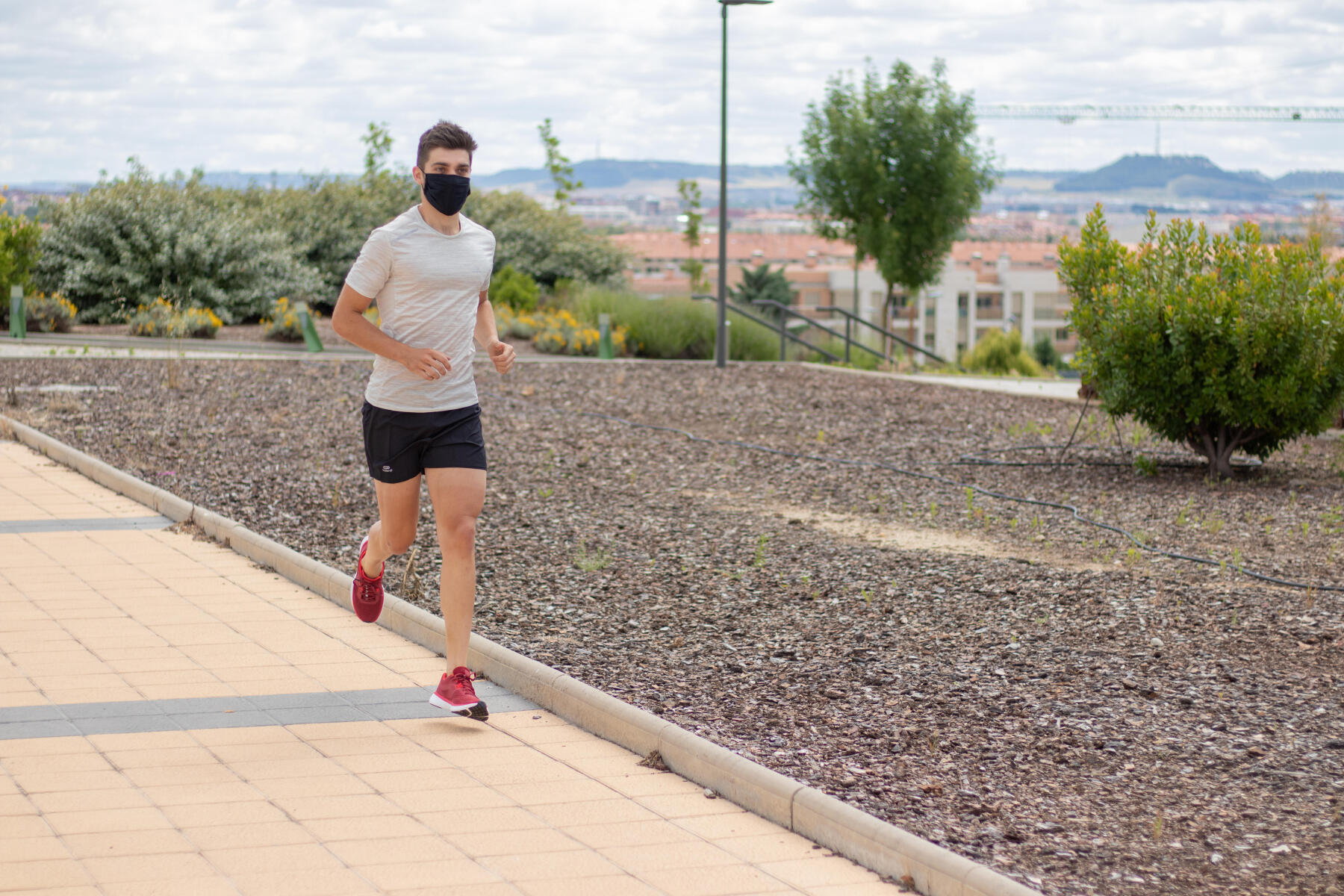 Running | 6 things to do when you're running during Covid-19