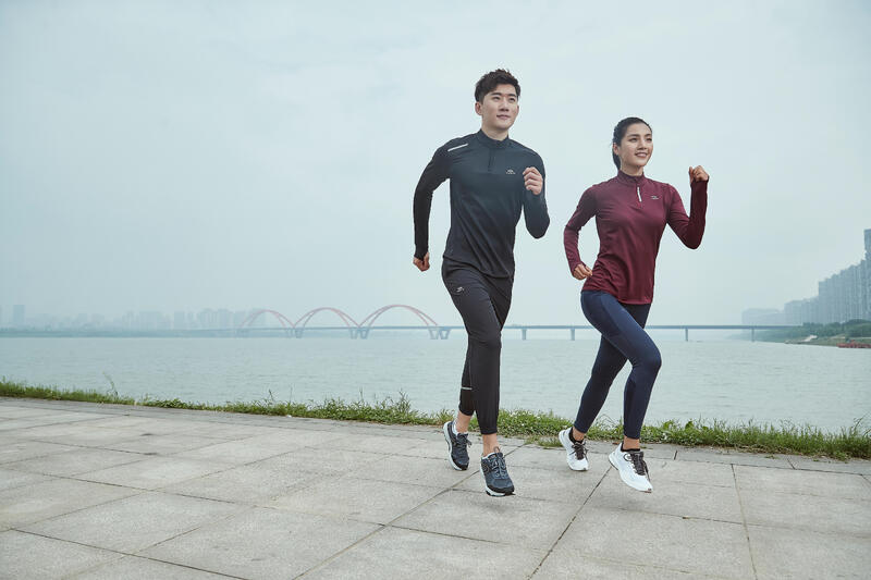 Come scegliere una t-shirt da running | DECATHLON
