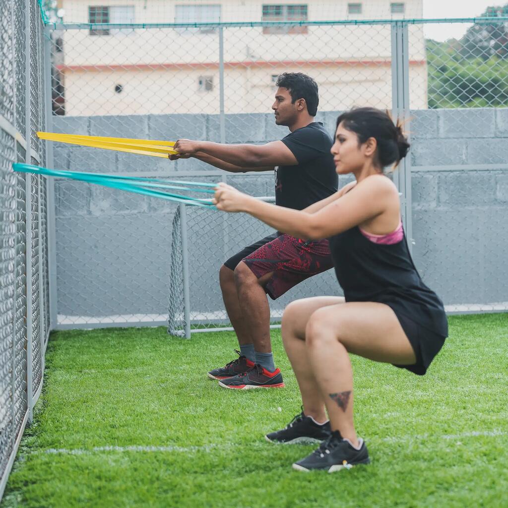 Compact and durable weight training resistance band, 25 kg