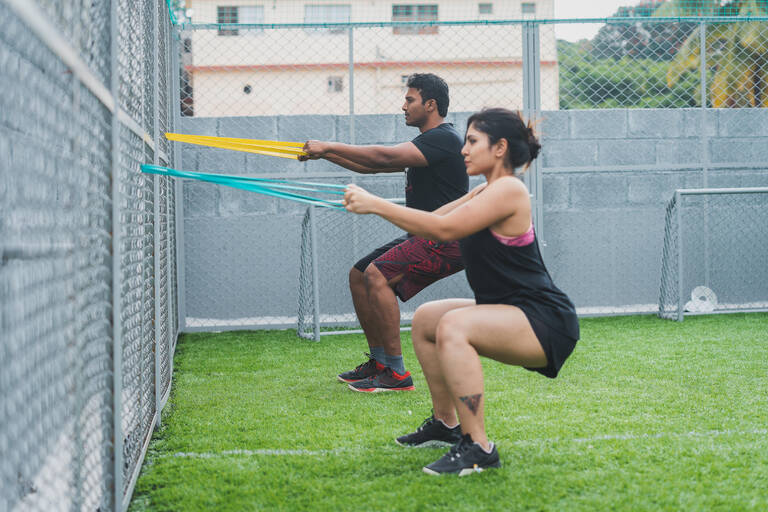 Compact and durable weight training resistance band, 25 kg