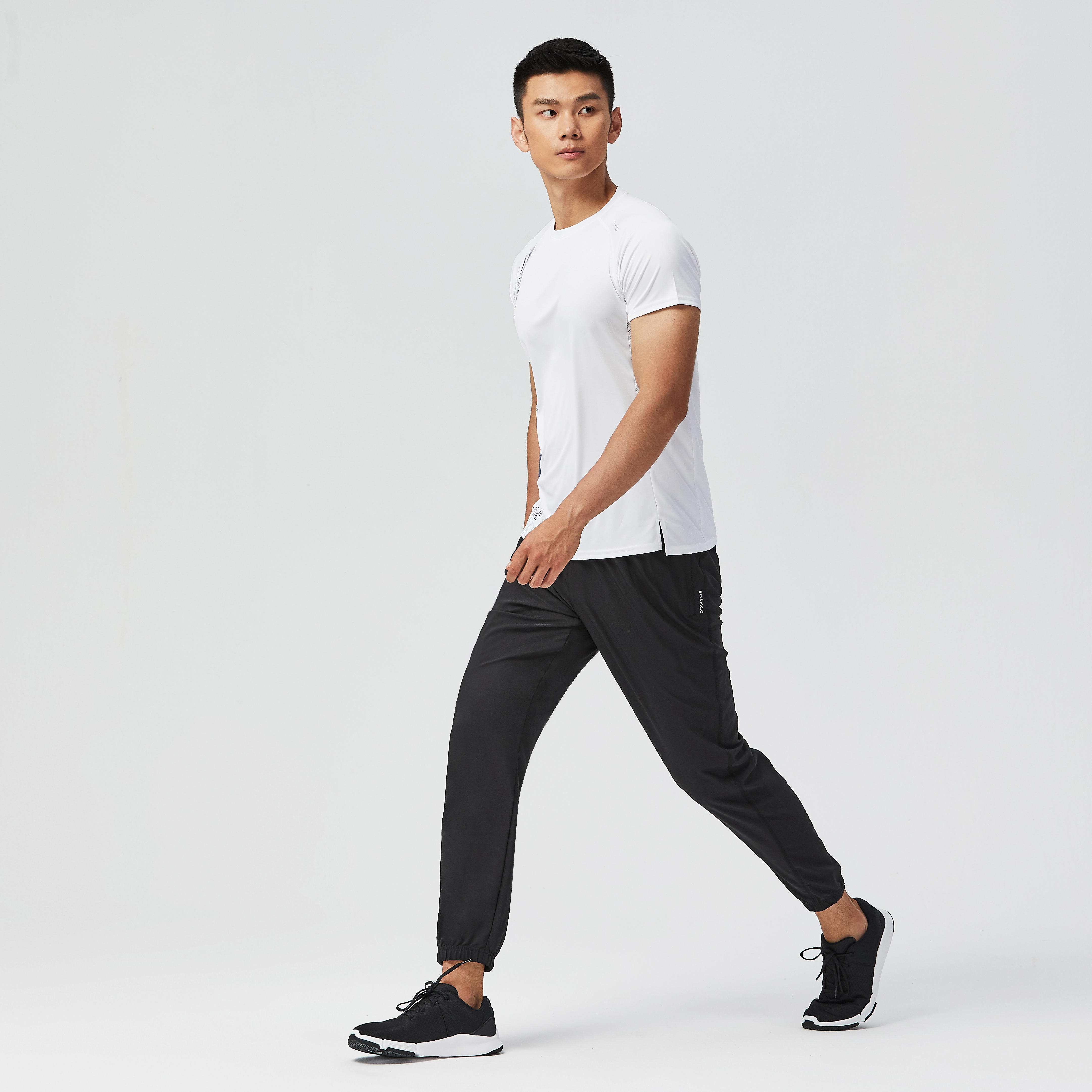 Men s Basic Fitness Joggers Black