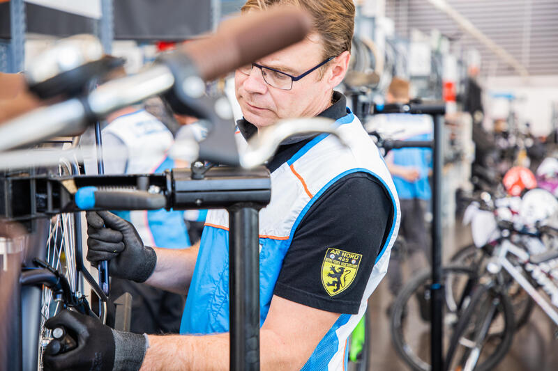 Substituição de Motor Central de Bicicleta com Assistência Elétrica