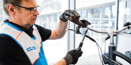 VOUS SOUHAITEZ FAIRE ENTRETENIR ET RÉPARER VOTRE PRODUIT ? CHOISISSEZ LE SPORT CONCERNÉ :