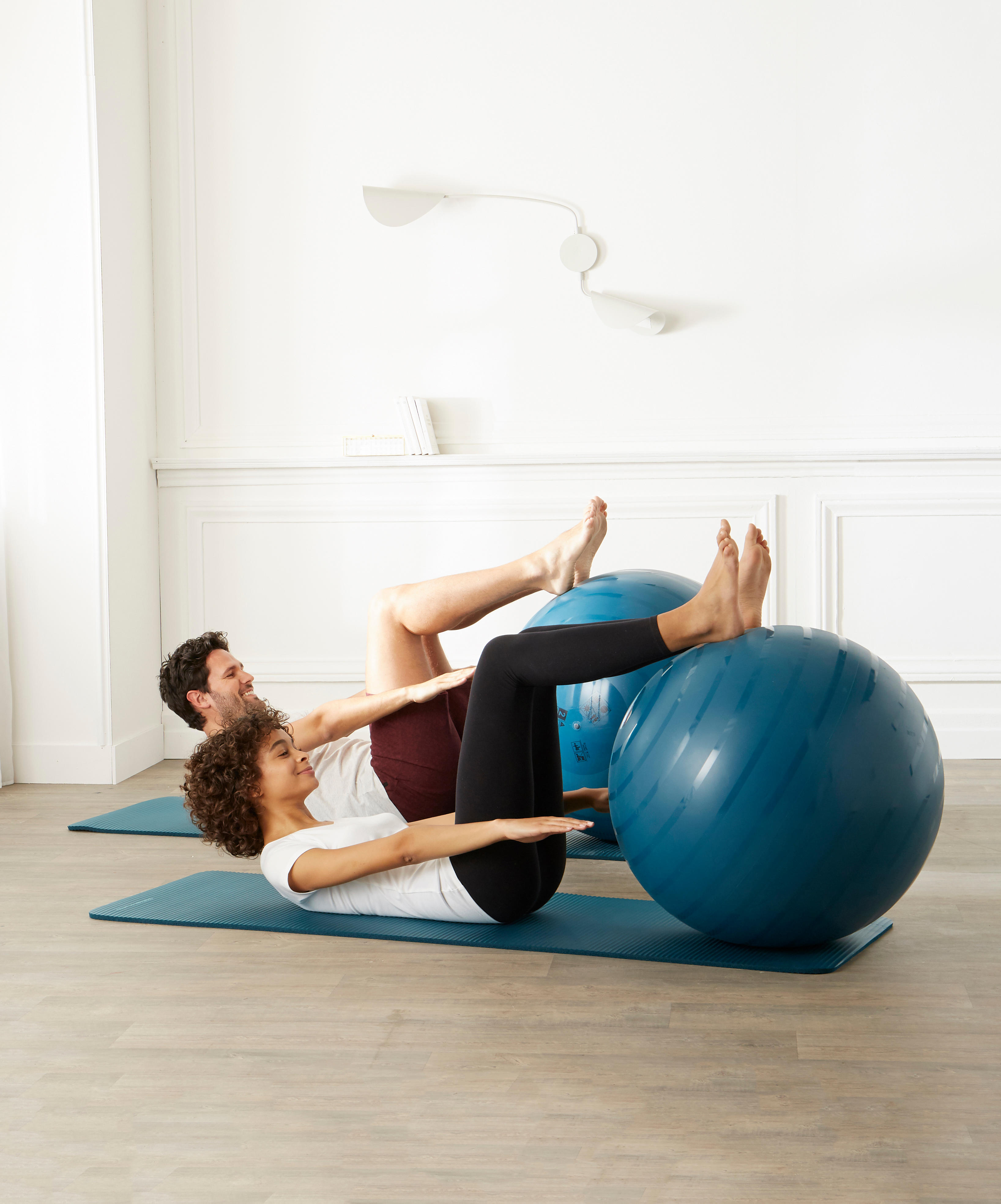 Size 3 (75 cm) Pilates Swiss Ball - Blue - DOMYOS