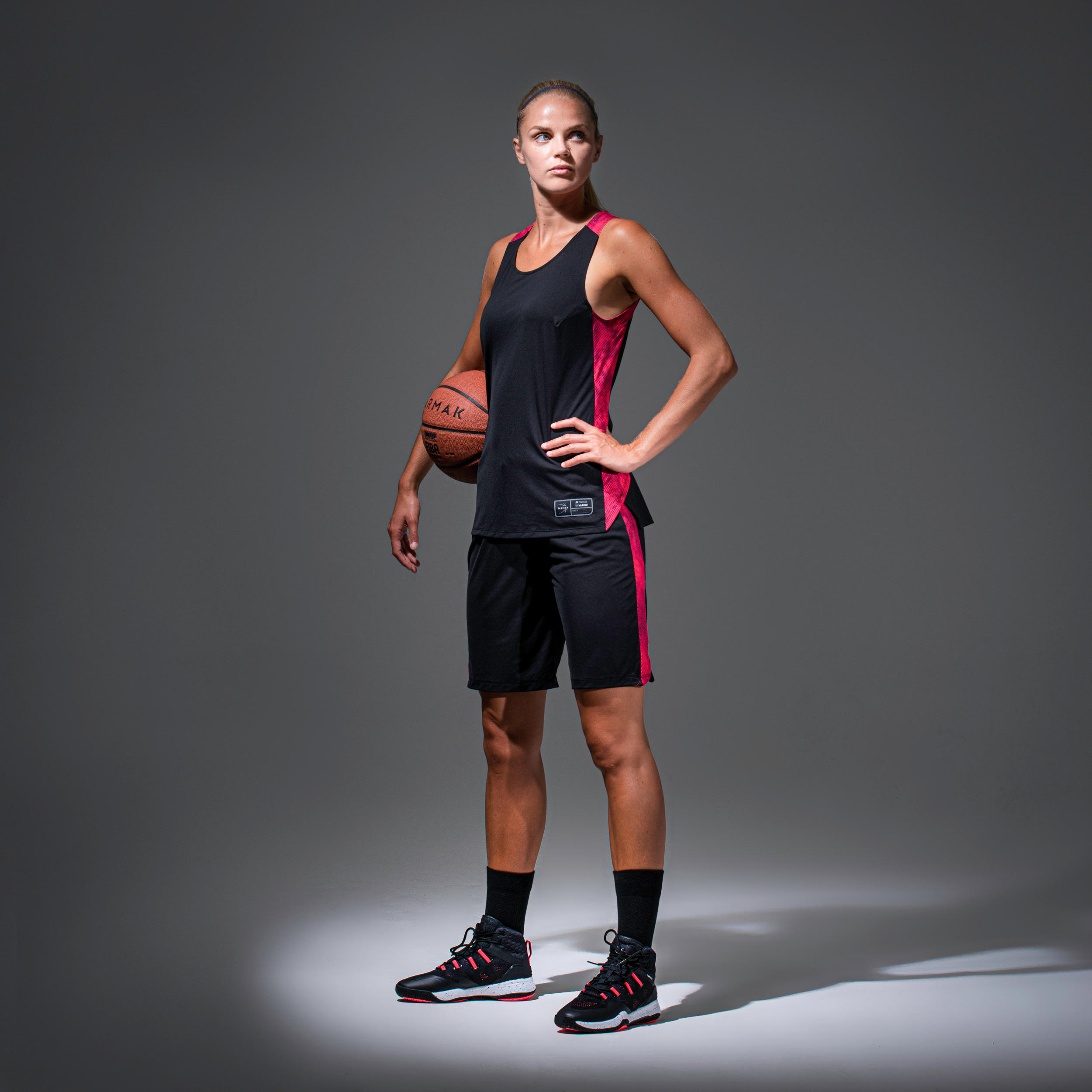SH500 Women's Basketball Shorts - Black/Pink 6/7