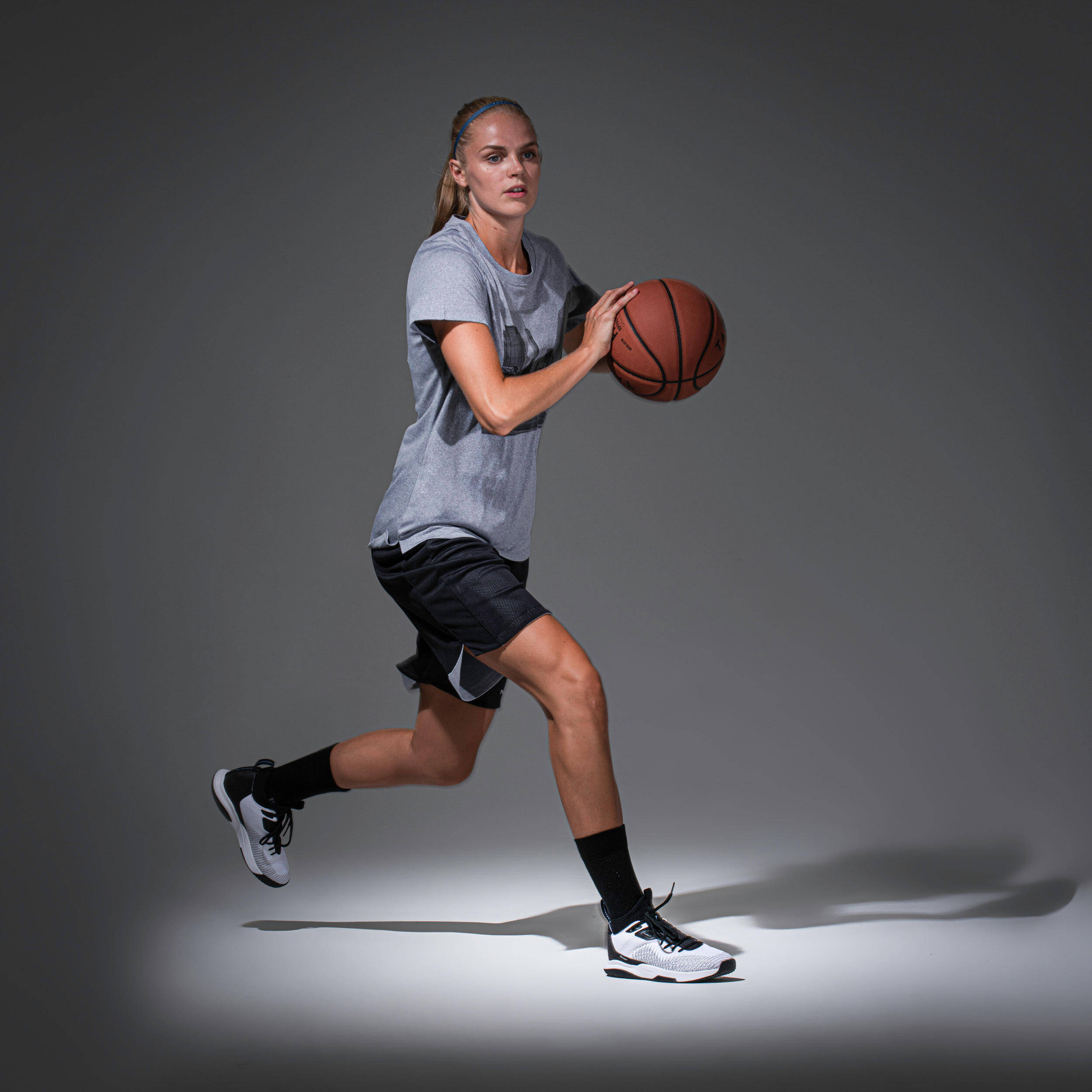 Women Basketball T shirt TS500 Dark Grey -  4