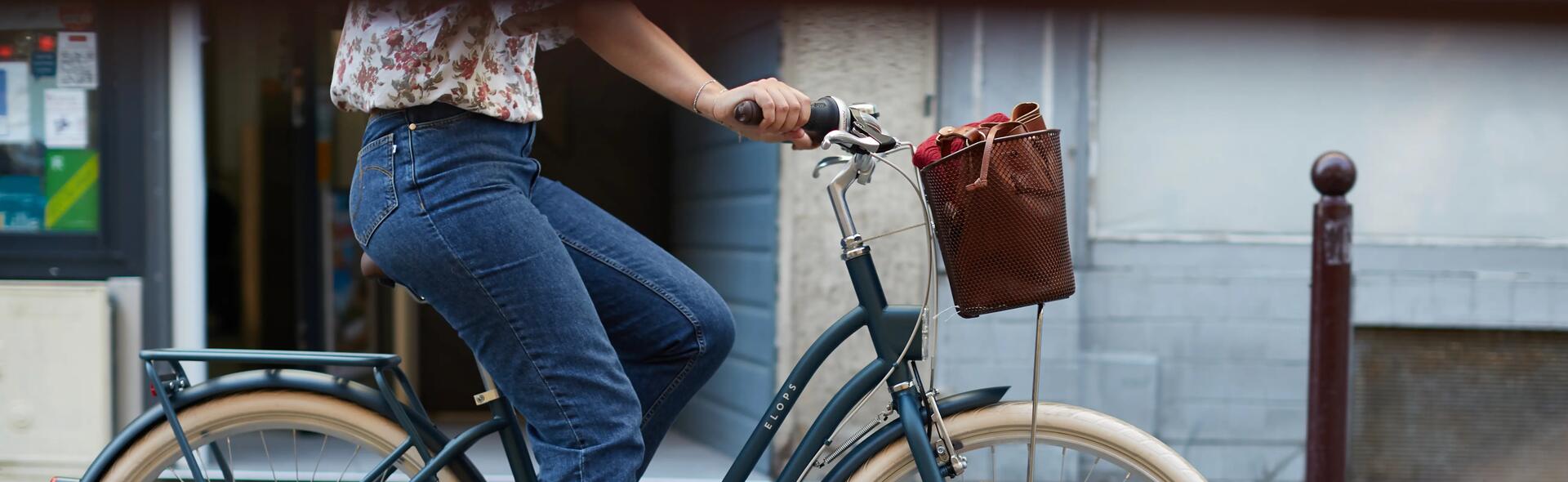 COME SCEGLIERE LA BORSA E IL CESTINO PER LA BICI ? | DECATHLON