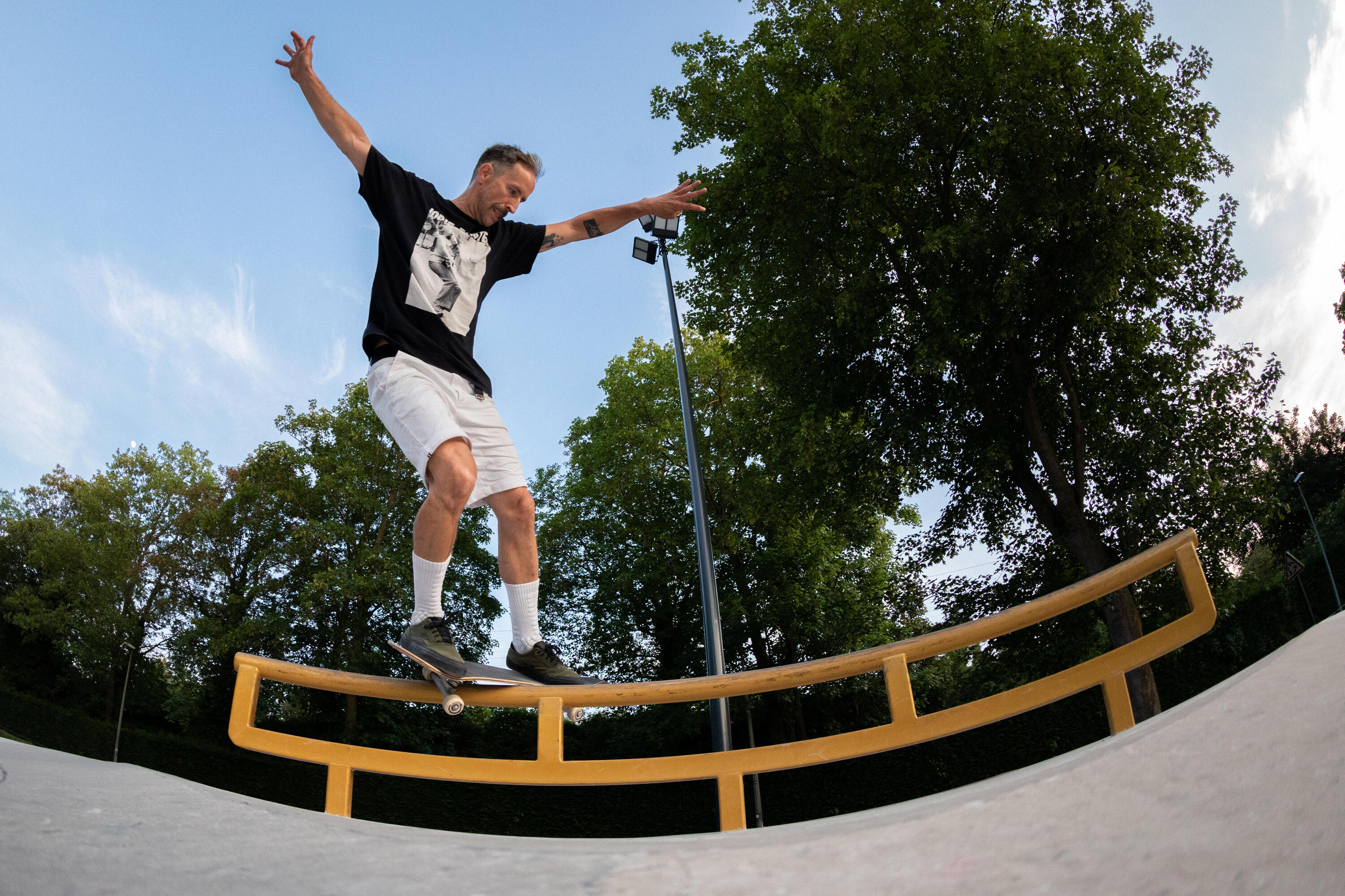 Segunda vida - Juego 4 Ruedas Skate Color Marfil Forma Cónica Tamaño 52 mm 101A 11/14