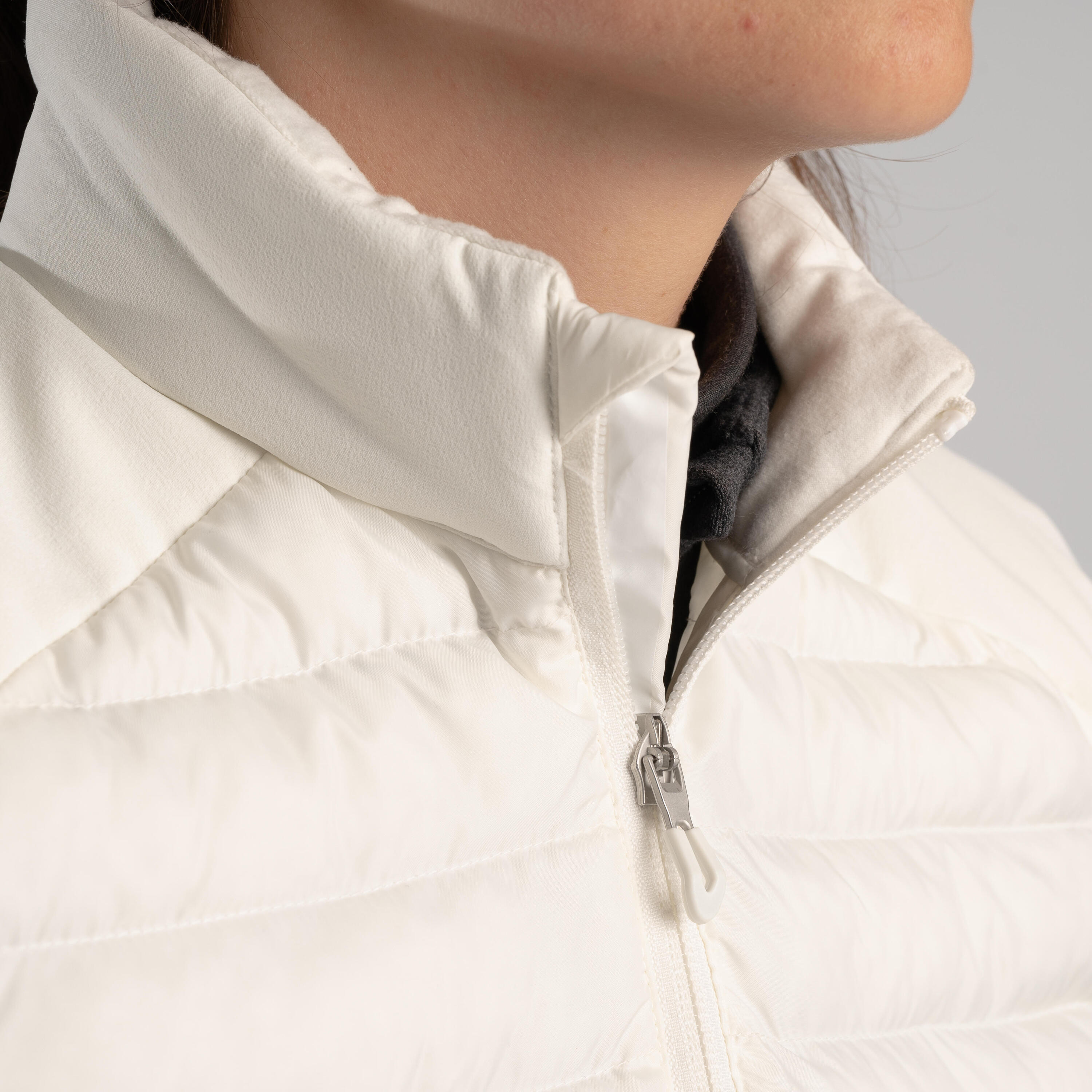 Women's golf winter sleeveless padded jacket CW500 - off-white 5/8