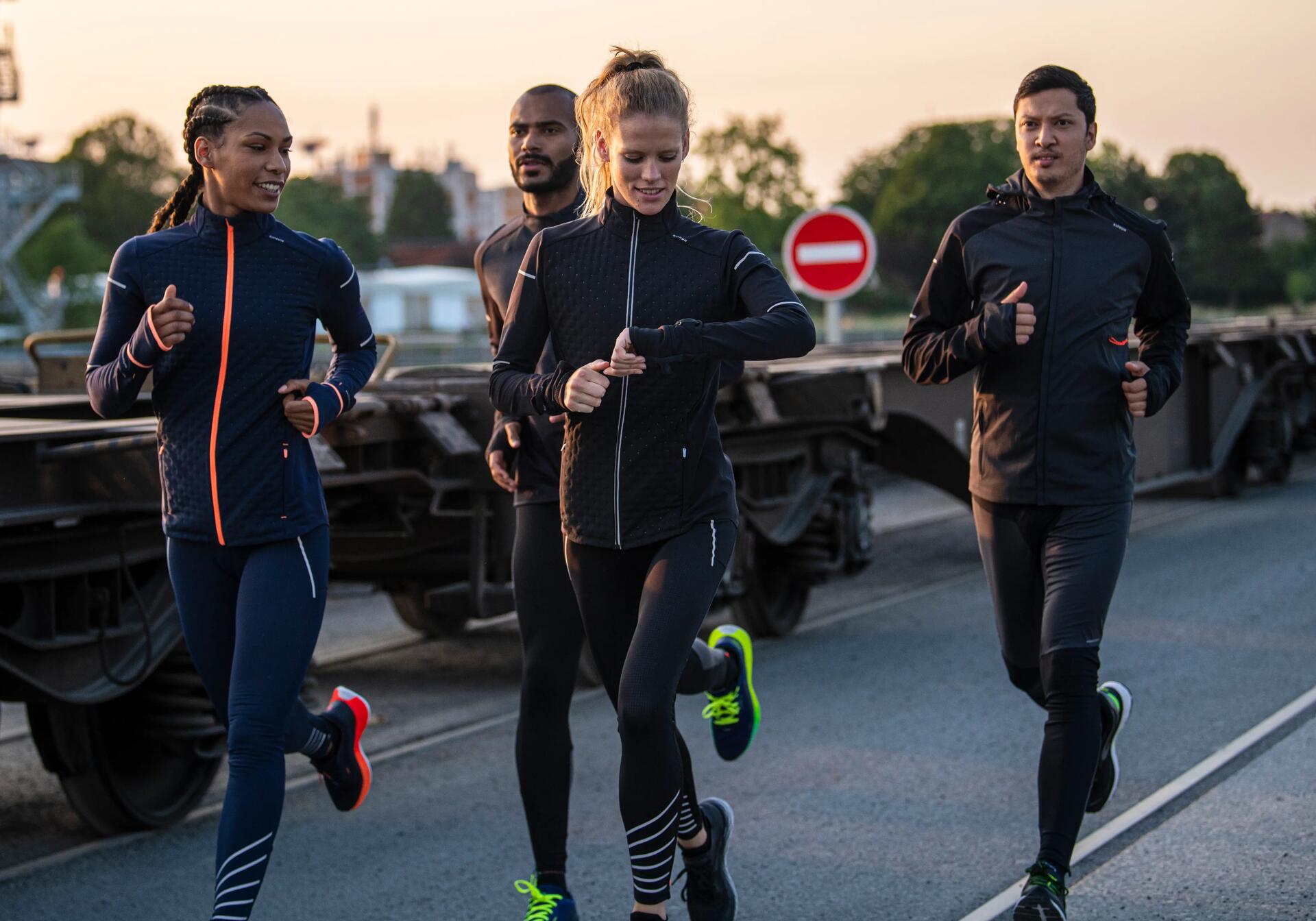 Comment choisir des vêtements pour courir sous la pluie ou dans le vent ?