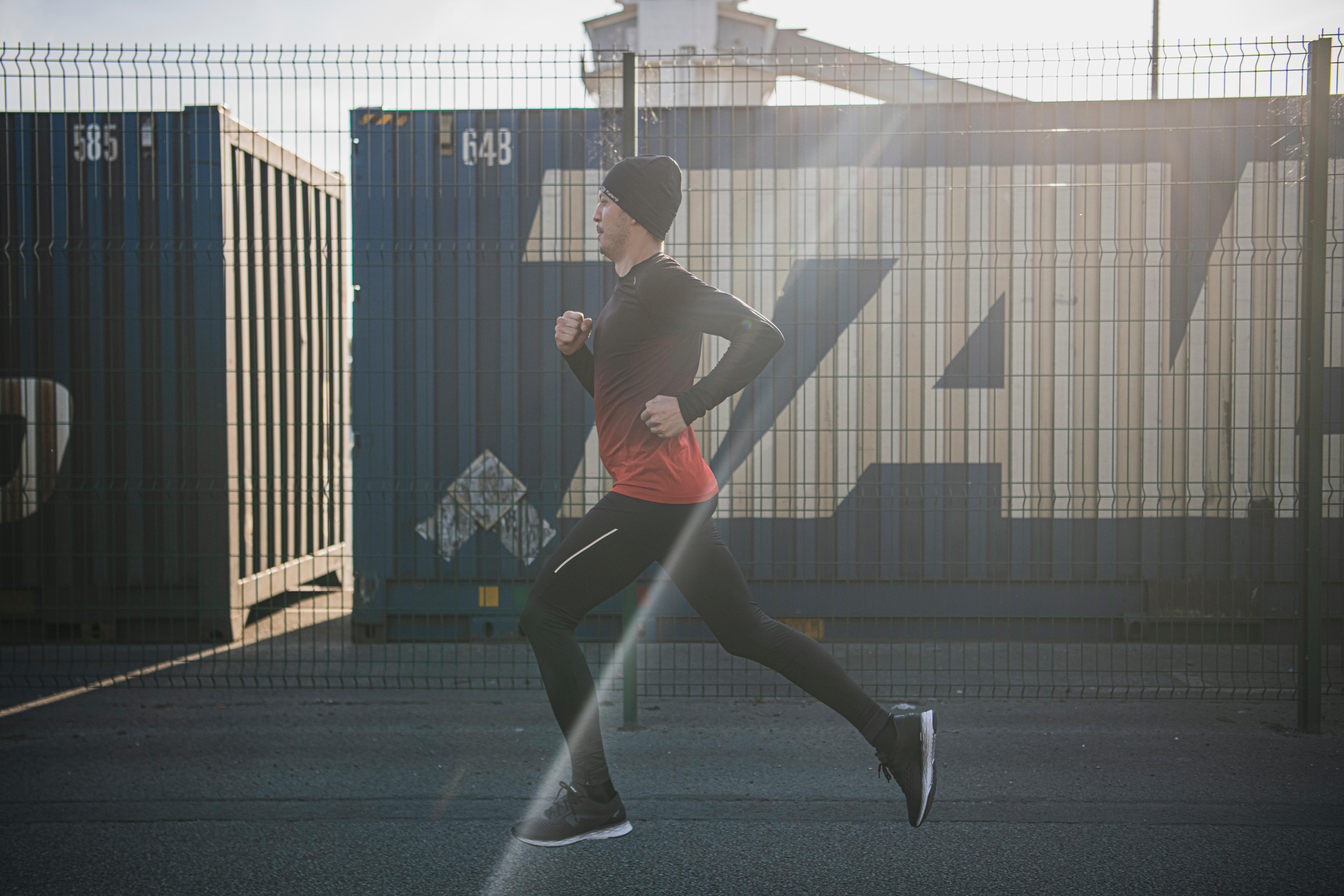 Tuque femme idos42.2 conçue pour la course à pied