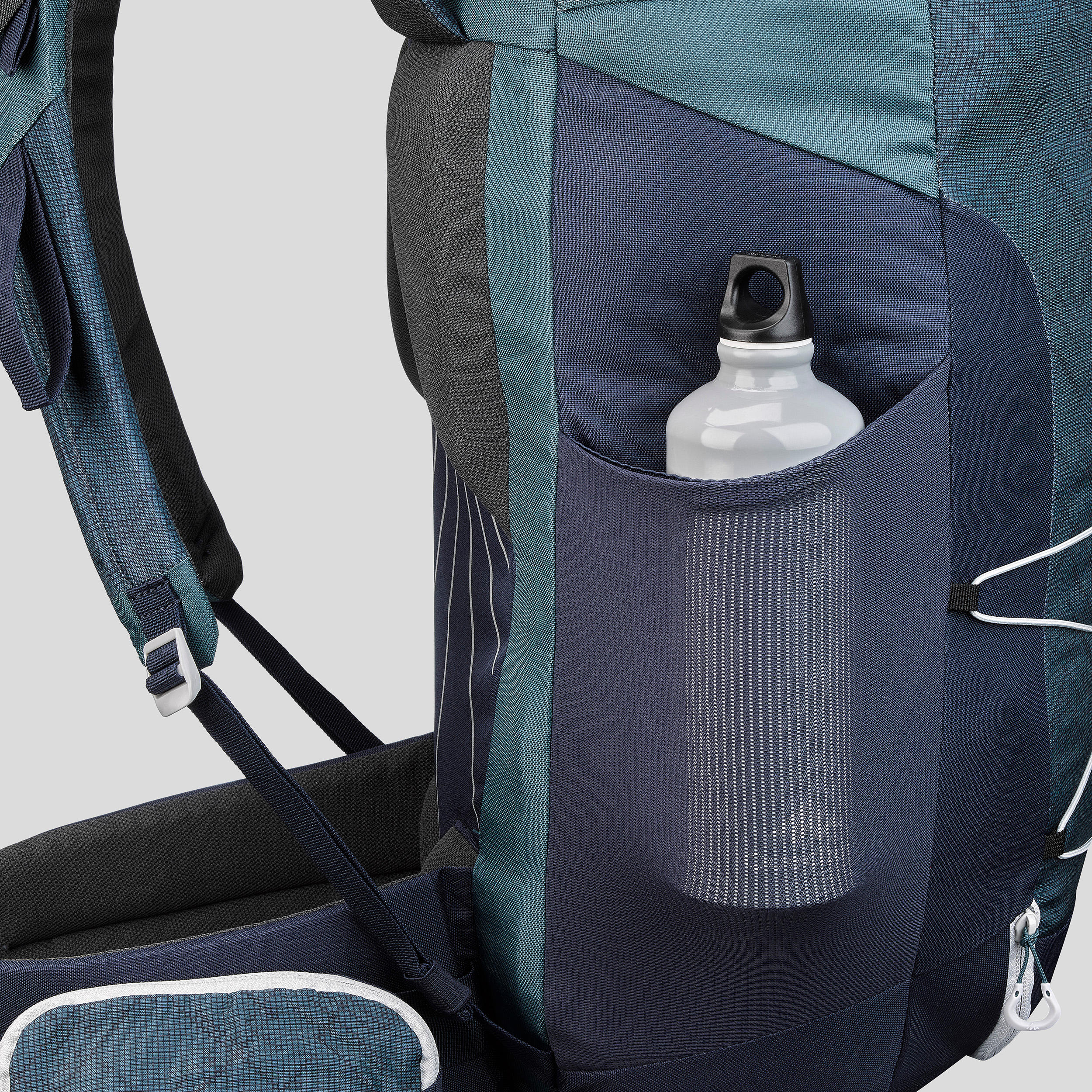 Maleta de montaña y trekking, Quechua, 40 Litros, hombre, Gris Tormenta -  Decathlon