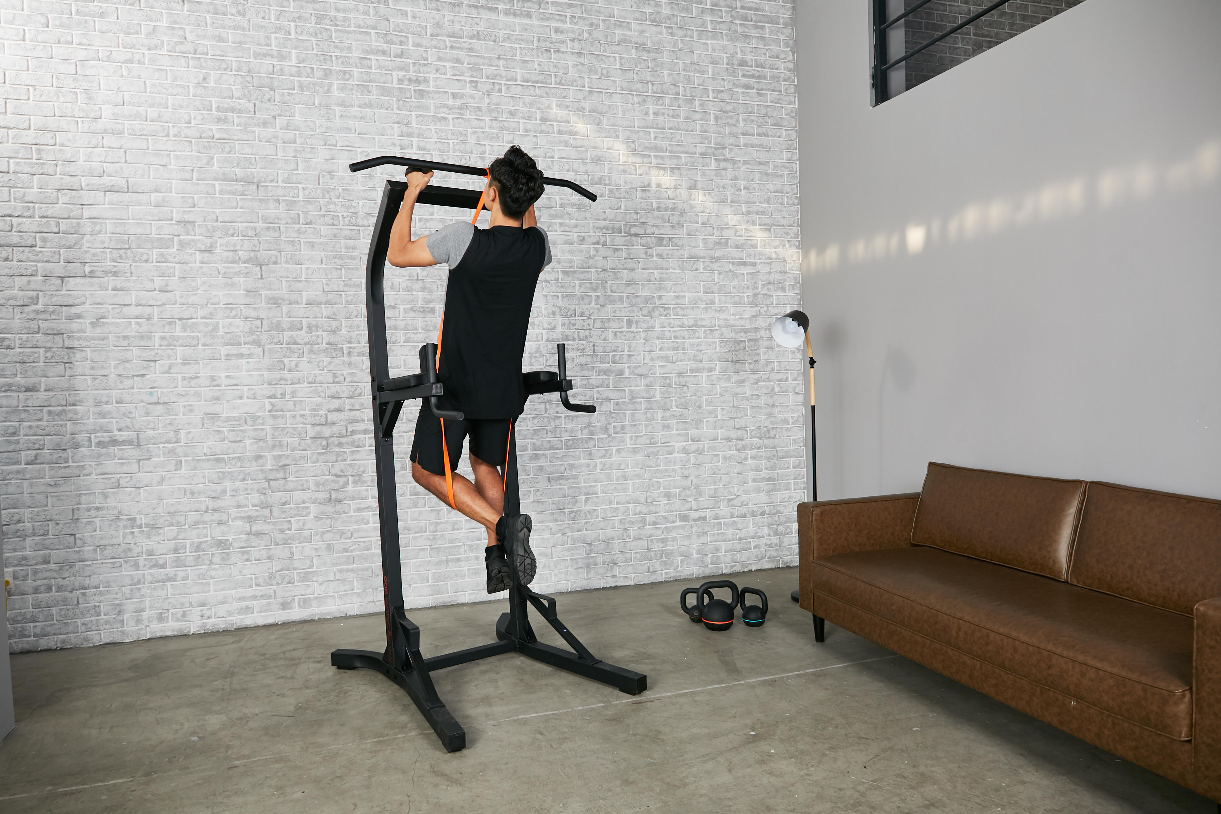 Pull up tower decathlon sale