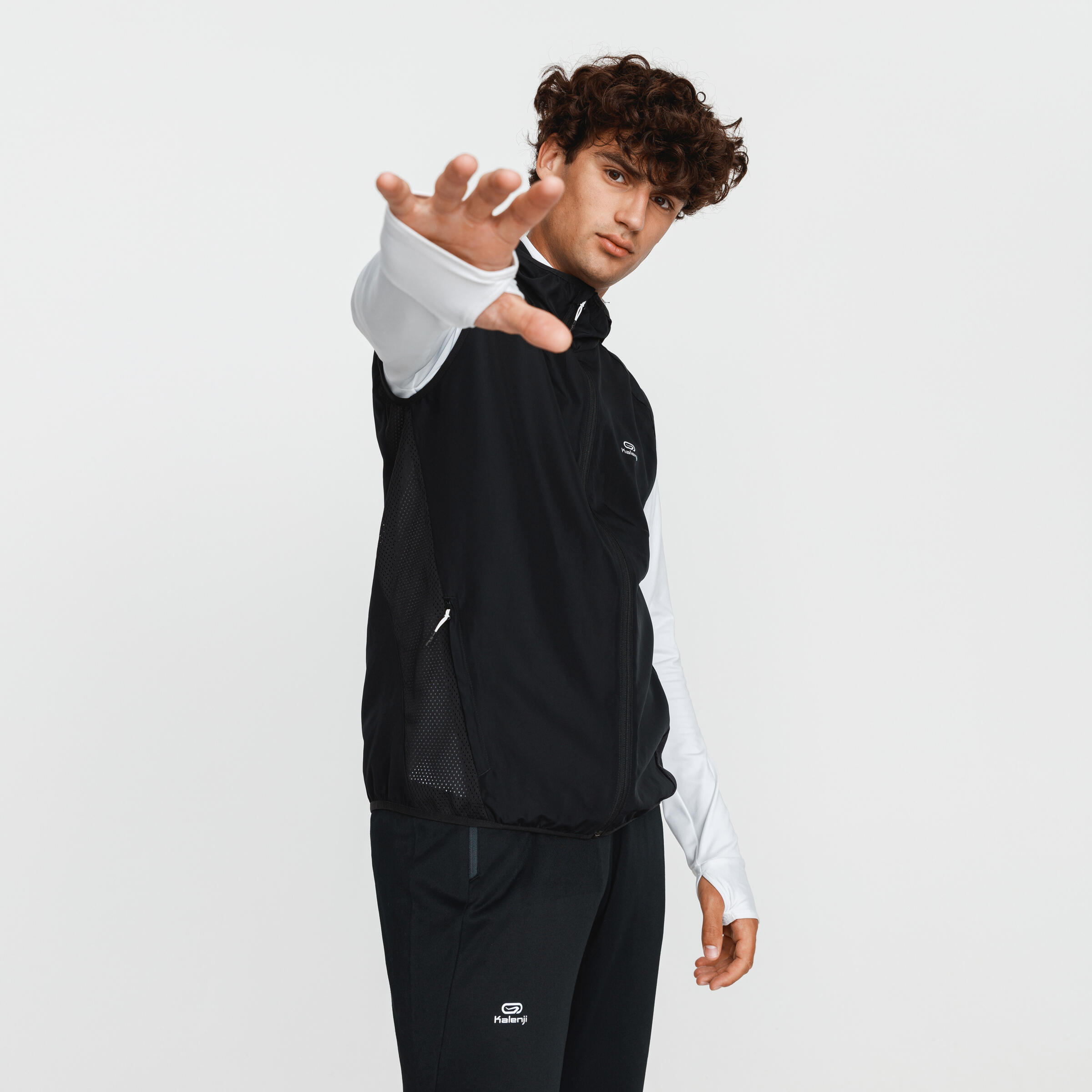 Men's Sleeveless Running Jacket - Run Wind Black - KALENJI