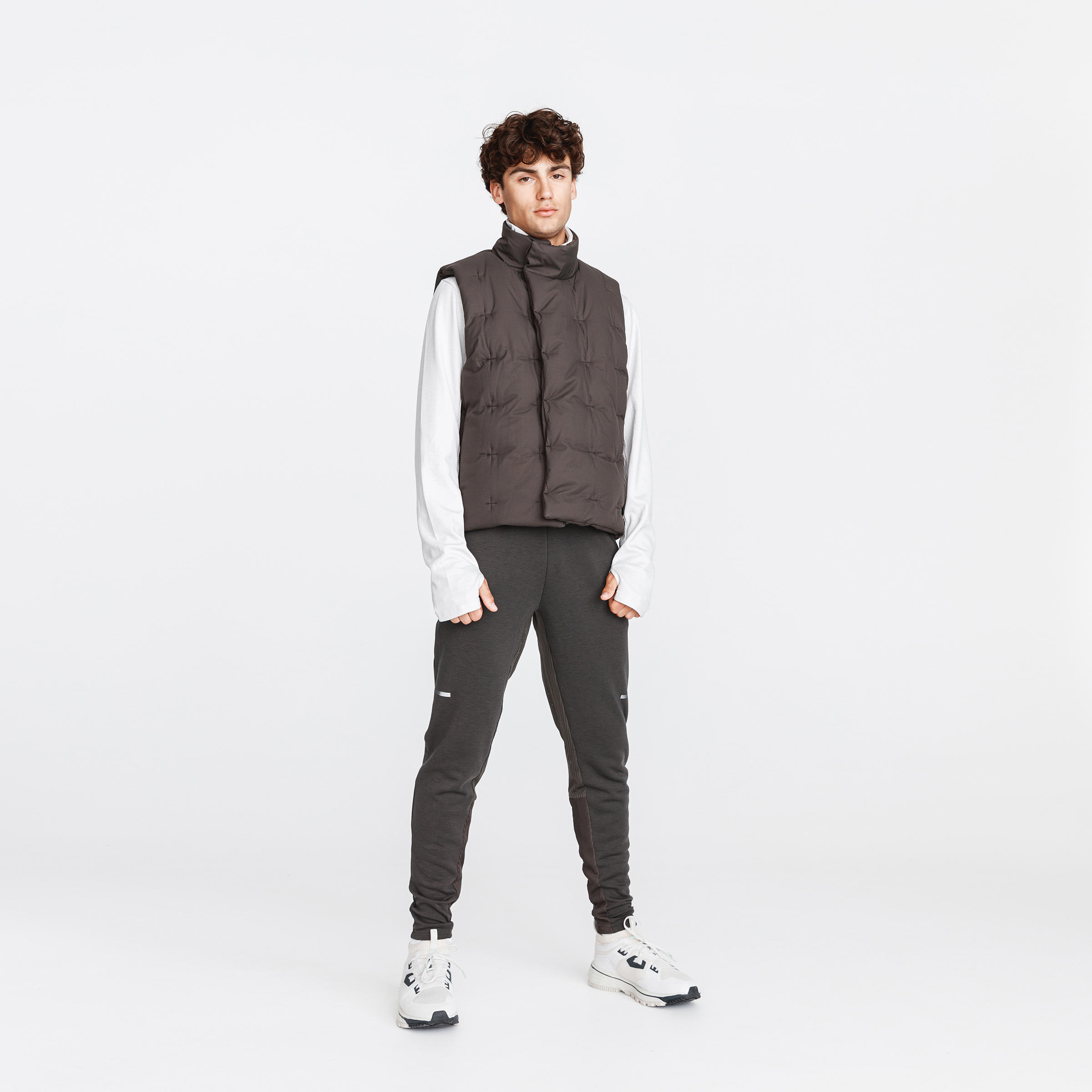 Pánská běžecká vesta Run Warm+ khaki  5/7