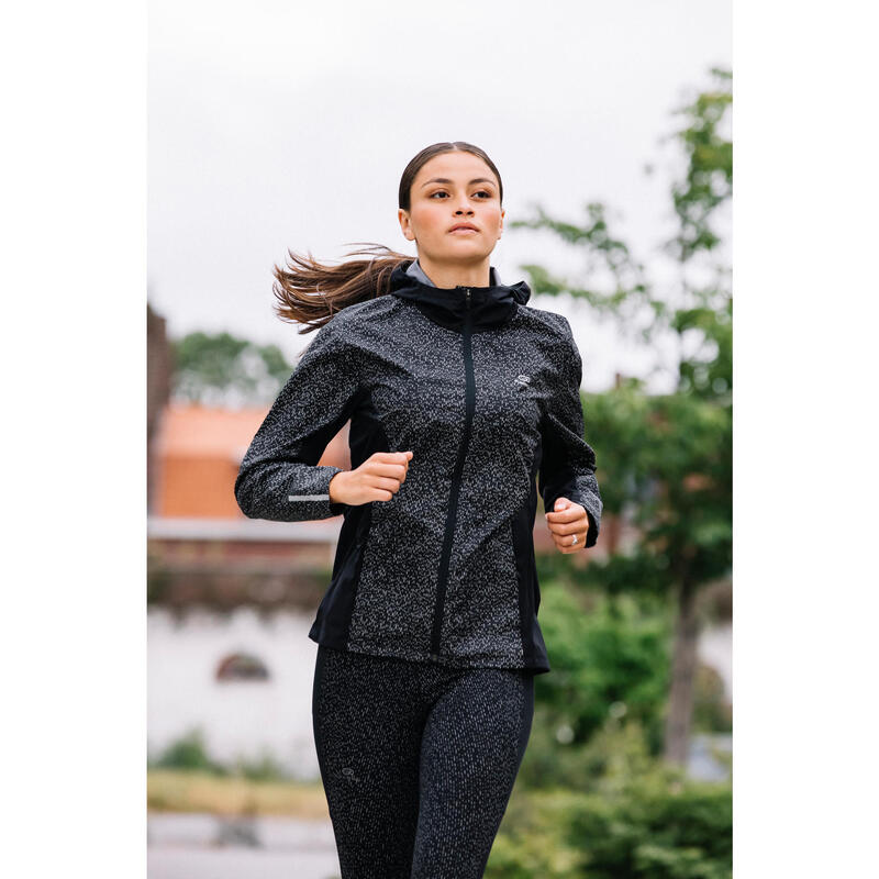 Chaqueta capucha running estampados reflectantes mujer - Rain night negra