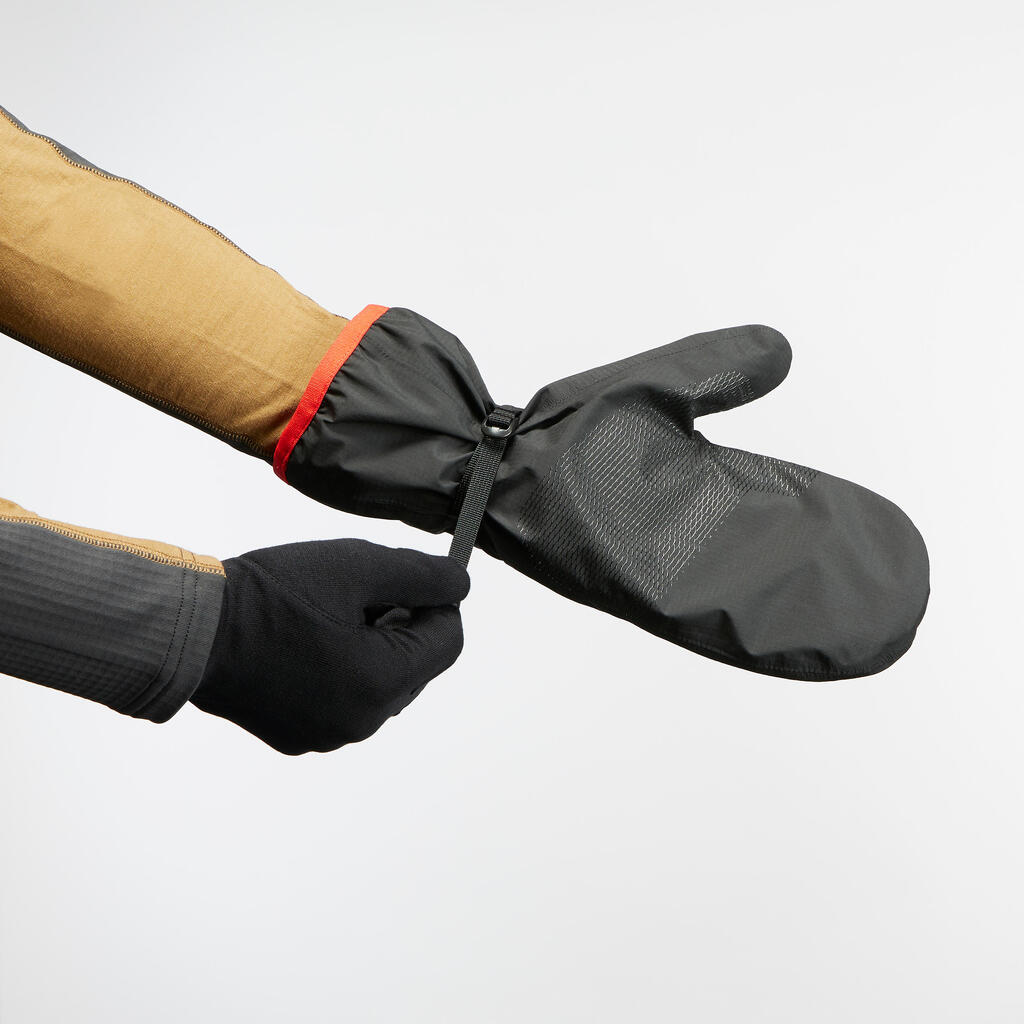 Adult Mountain Trekking Over-Gloves - MT500 Waterproof Black