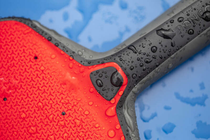 RAQUETTE DE PING PONG RÉSISTANTE PPR 130 O NOIRE ROUGE - Decathlon Tunisie