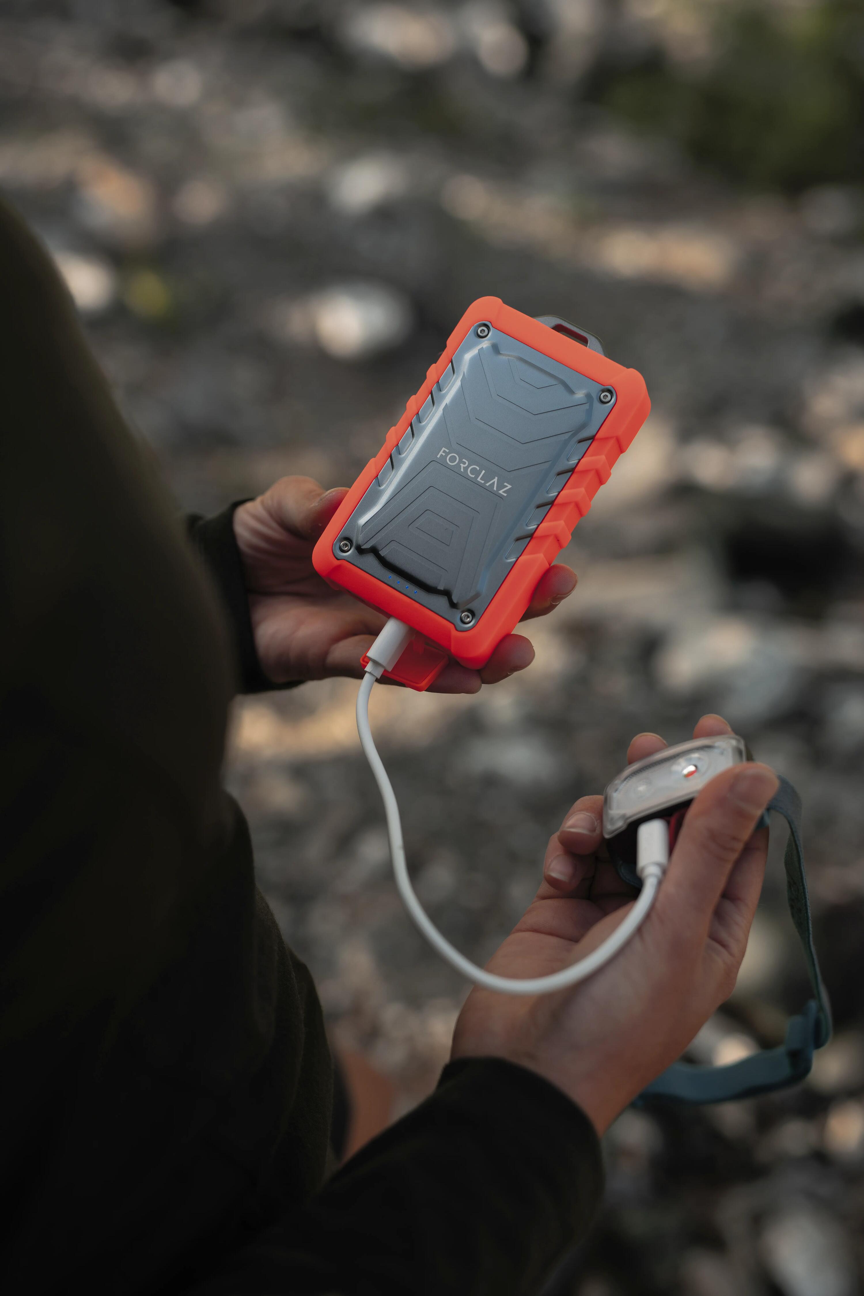 Turistická dobíjecí čelovka Bivouac 500 USB 100 lumenů 14/14