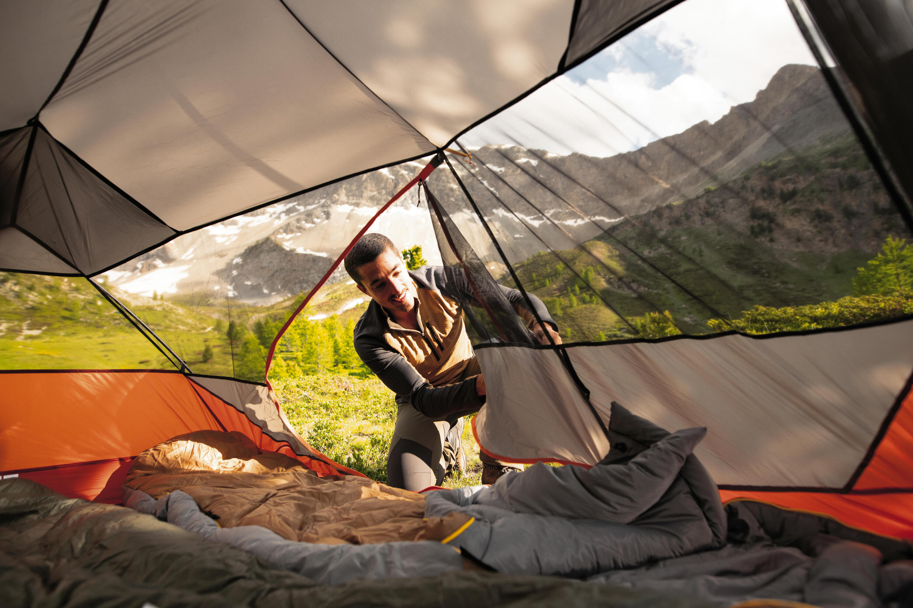 Dome Trekking Tent - 3 person - MT900 3/18