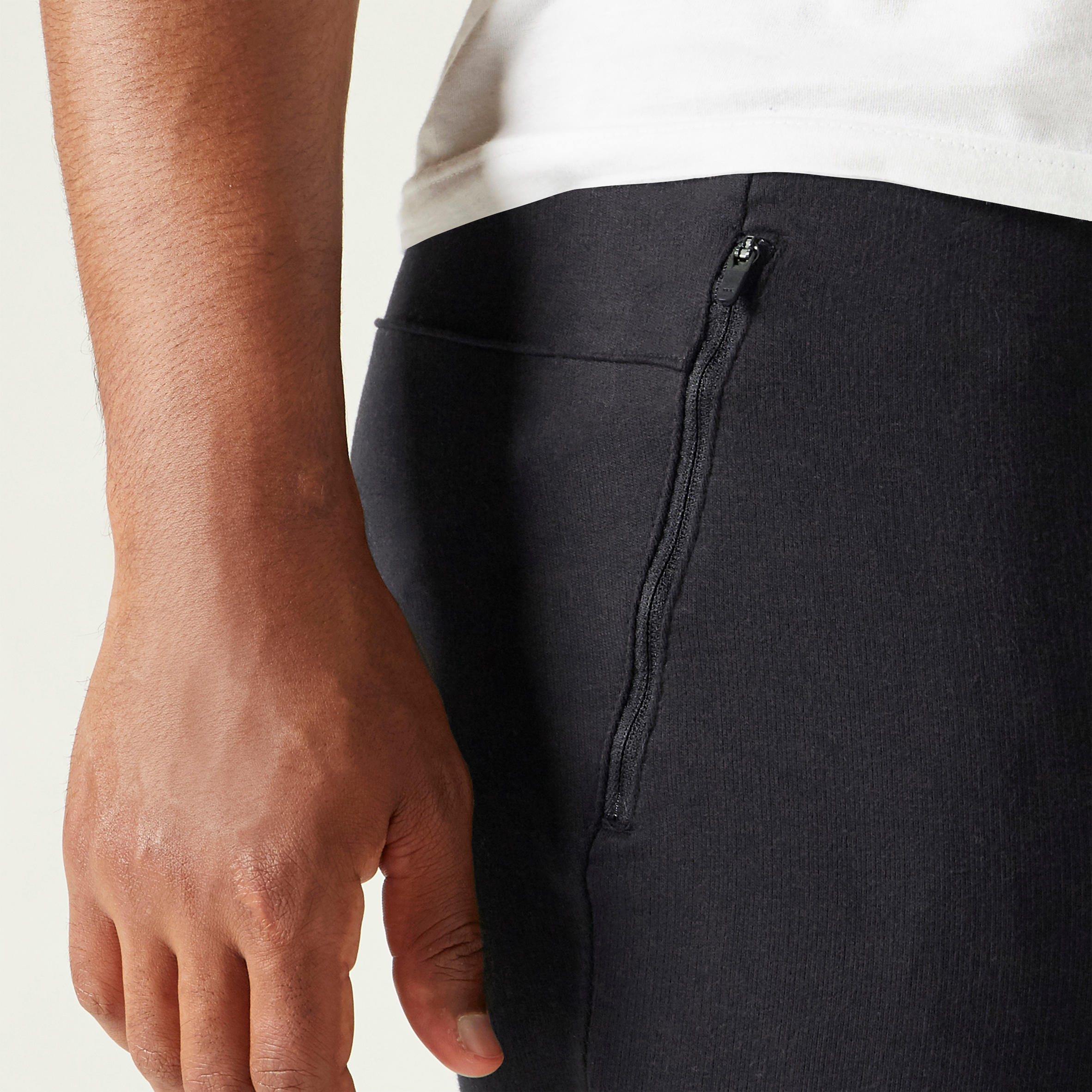 

Men's Gym Jogging Bottoms Skinny with Gathered Ankles - Black -  By NYAMBA | Decathlon