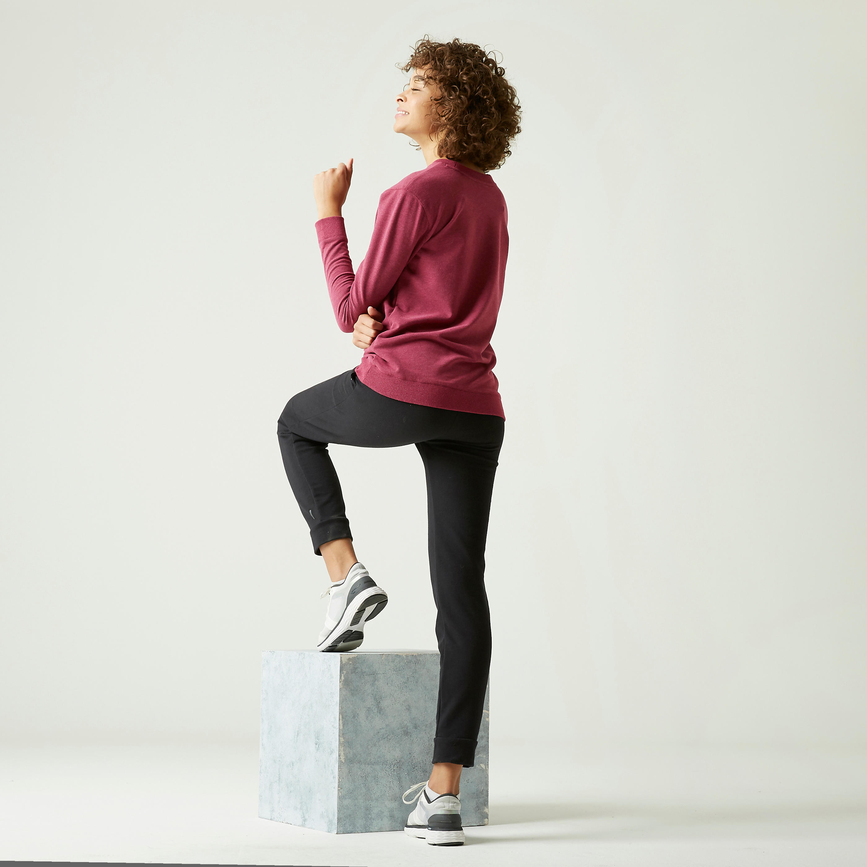 Women's Fitness Sweatshirt 100 - Purple with Print 3/6